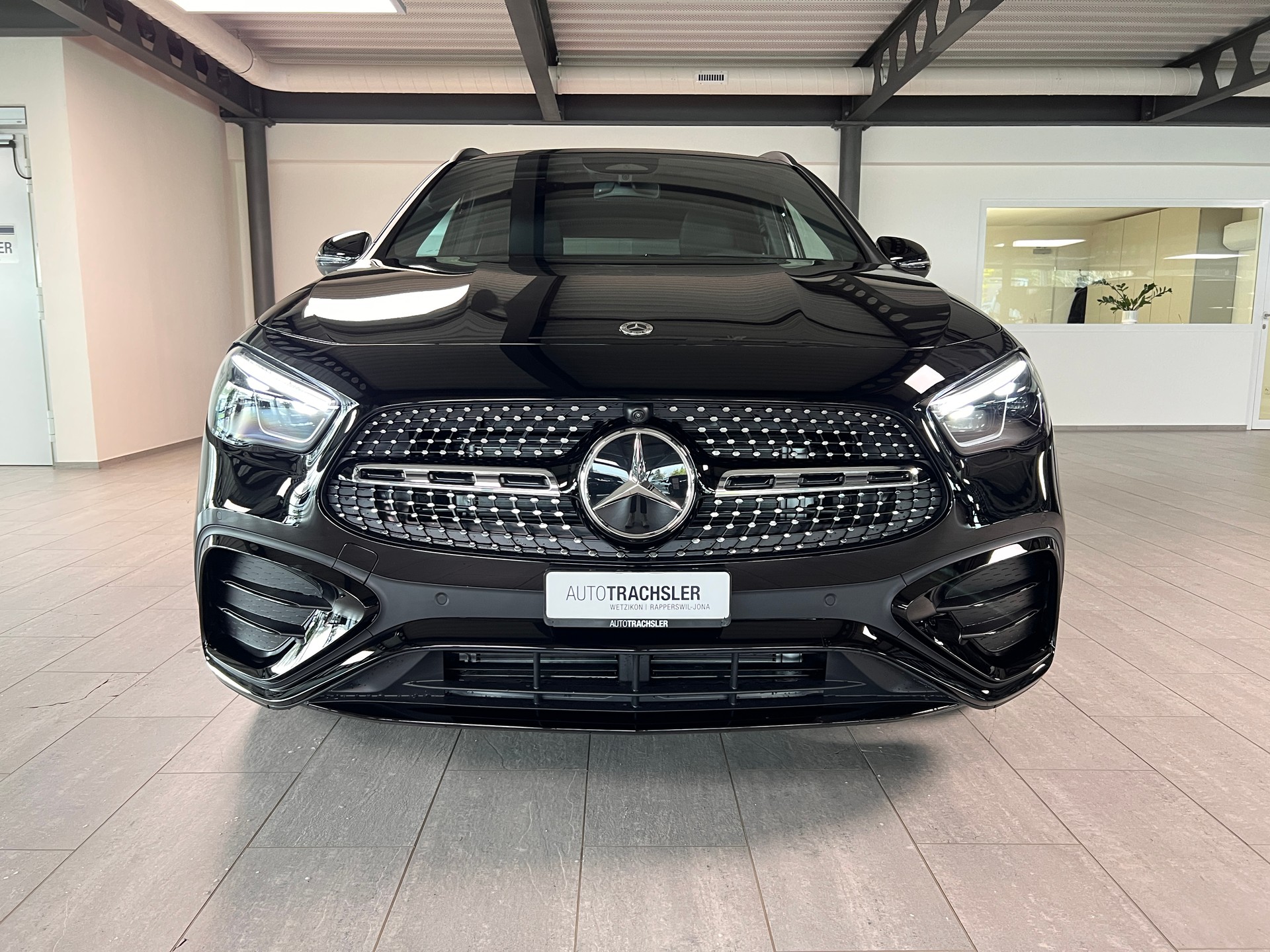 MERCEDES-BENZ GLA 250 4Matic 8G-DCT Swiss Star - 2