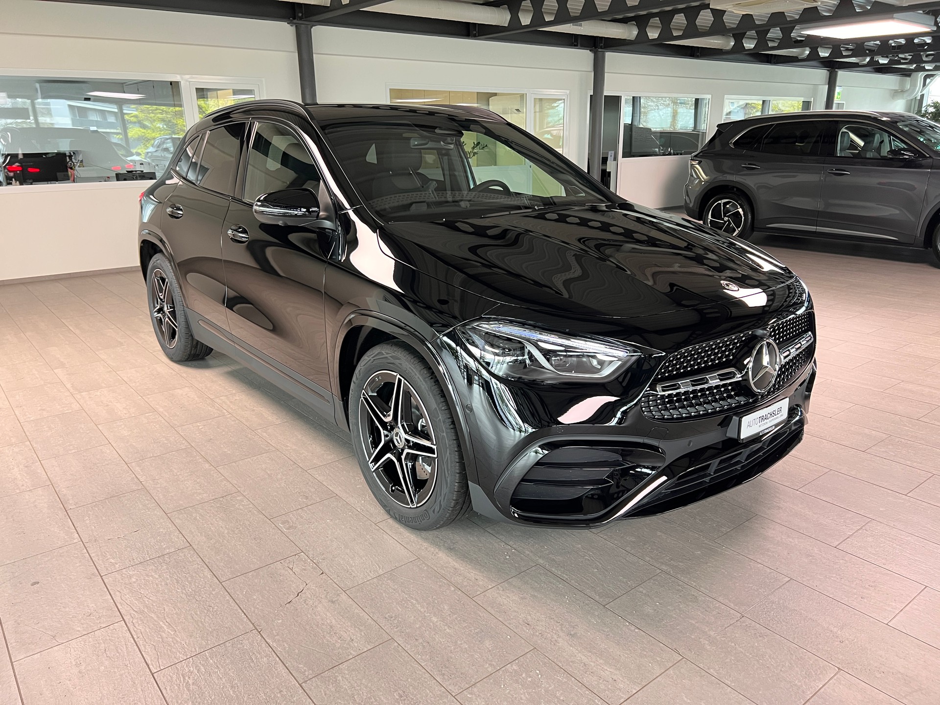 MERCEDES-BENZ GLA 250 4Matic 8G-DCT Swiss Star - 3