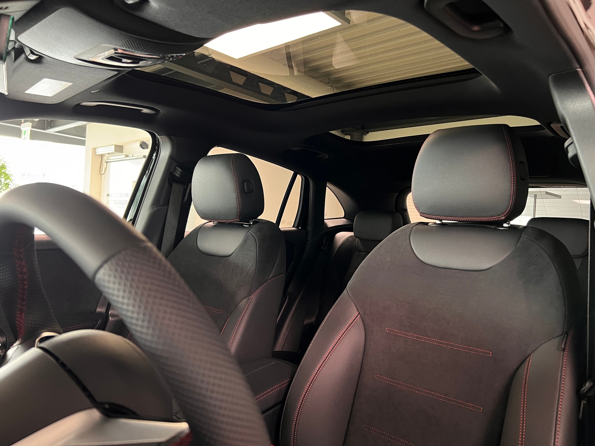 MERCEDES-BENZ GLA 250 4Matic 8G-DCT Swiss Star - 13