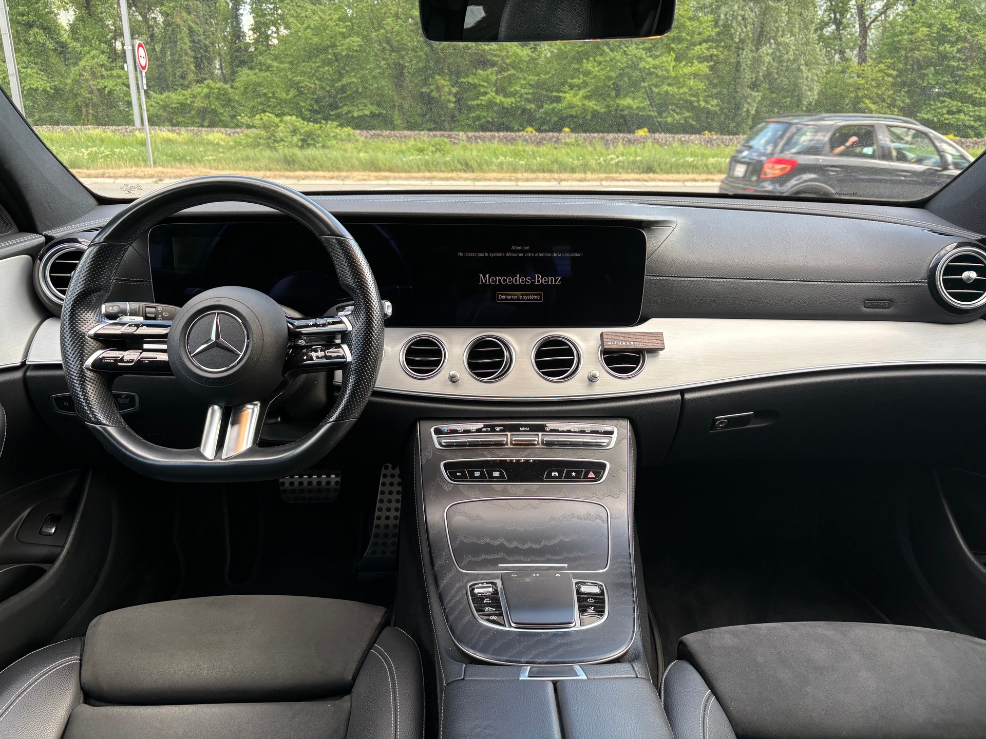 MERCEDES-BENZ E 450 T 4Matic AMG Line 9G-Tronic - 6