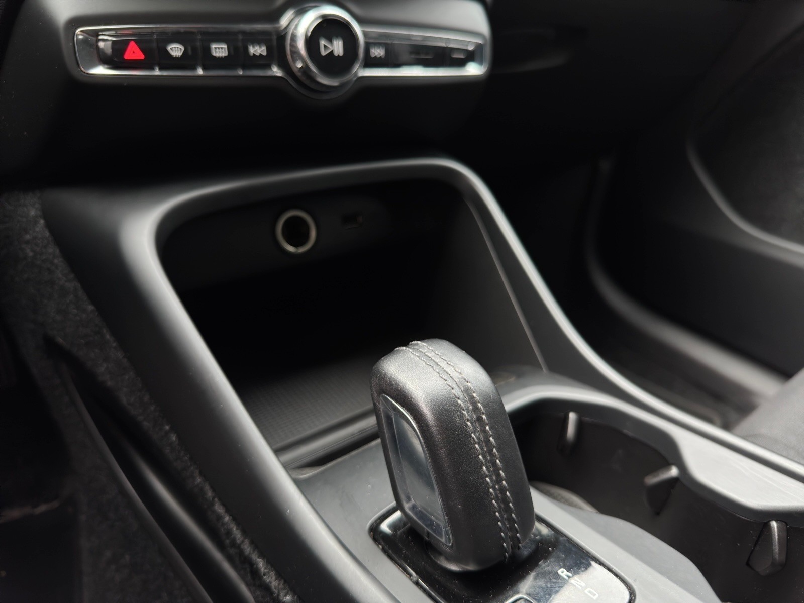 VOLVO XC40 D3 Geartronic - 21