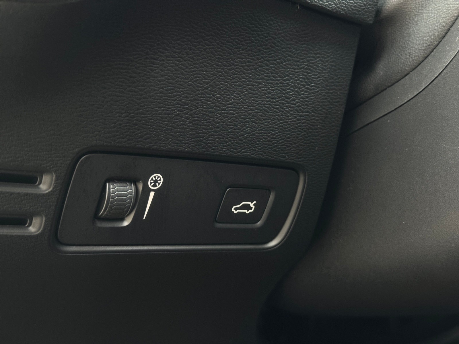 VOLVO XC40 D3 Geartronic - 24