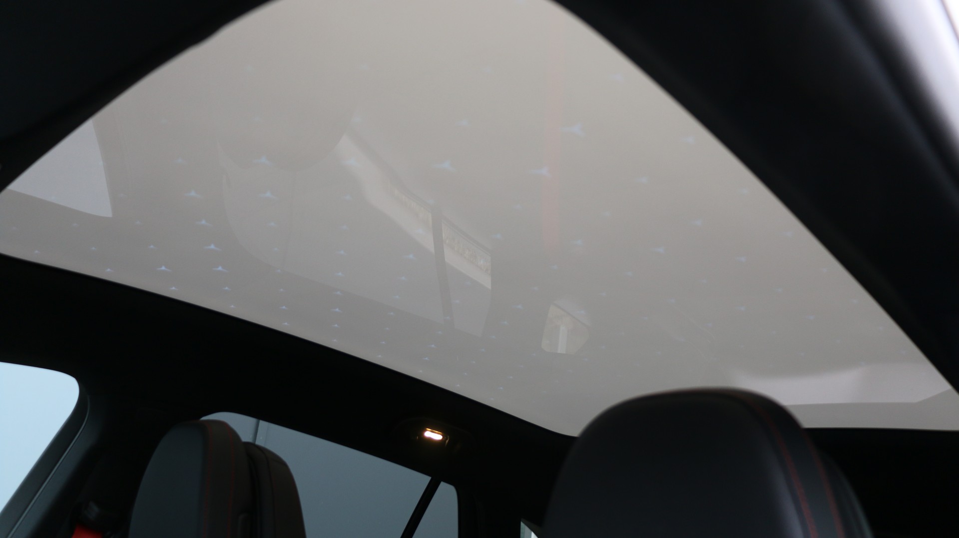 MERCEDES-BENZ GLC 400 4MATIC mit EQ Technologie - 25