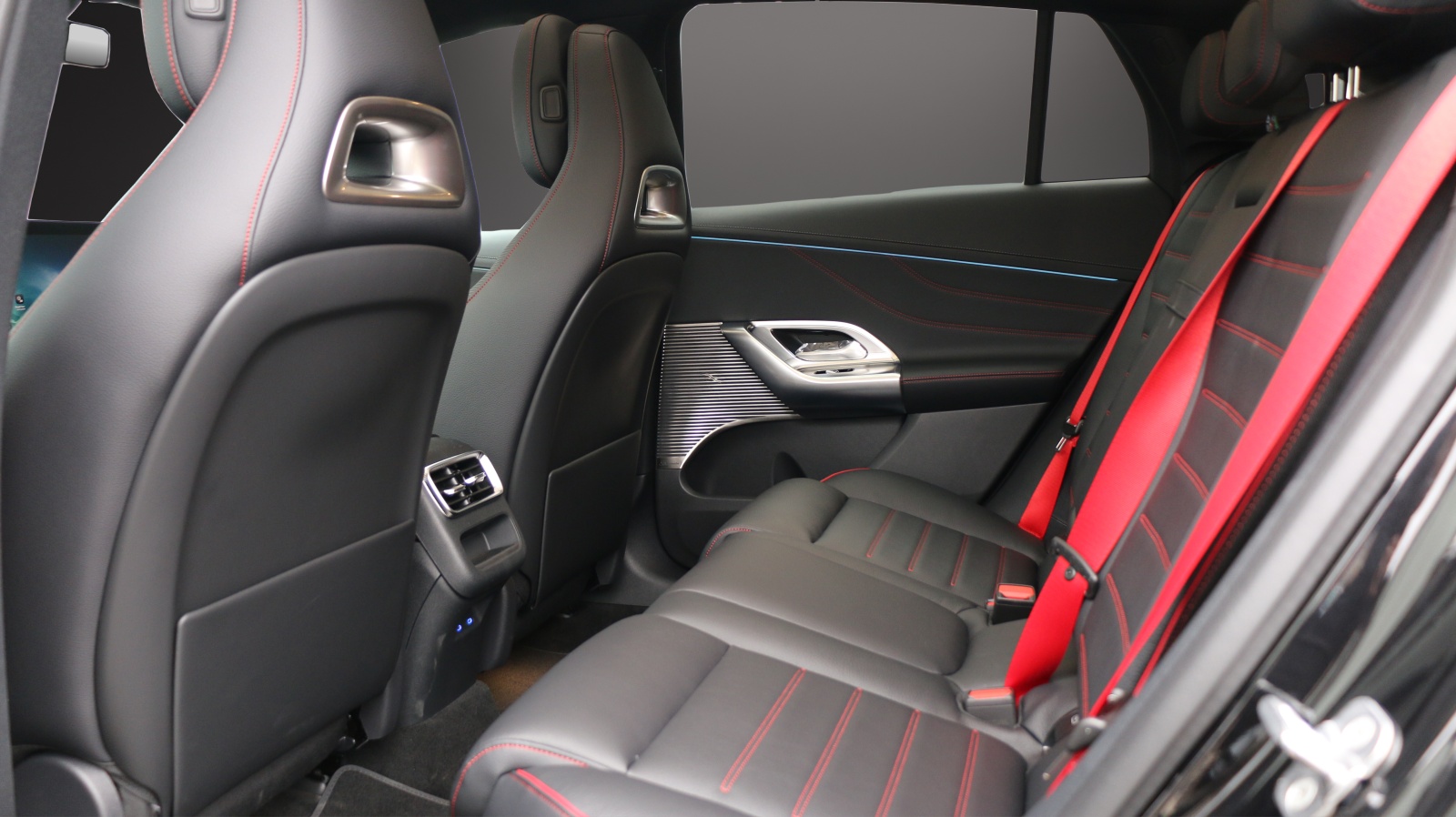 MERCEDES-BENZ GLC 400 4MATIC mit EQ Technologie - 10