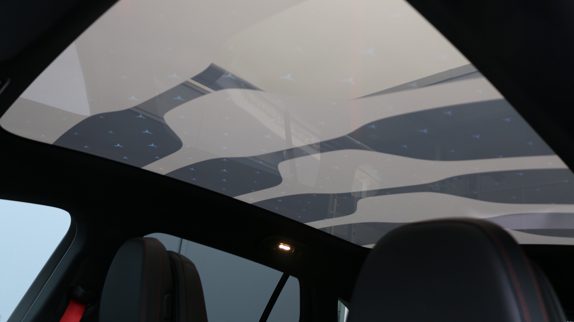 MERCEDES-BENZ GLC 400 4MATIC mit EQ Technologie - 24