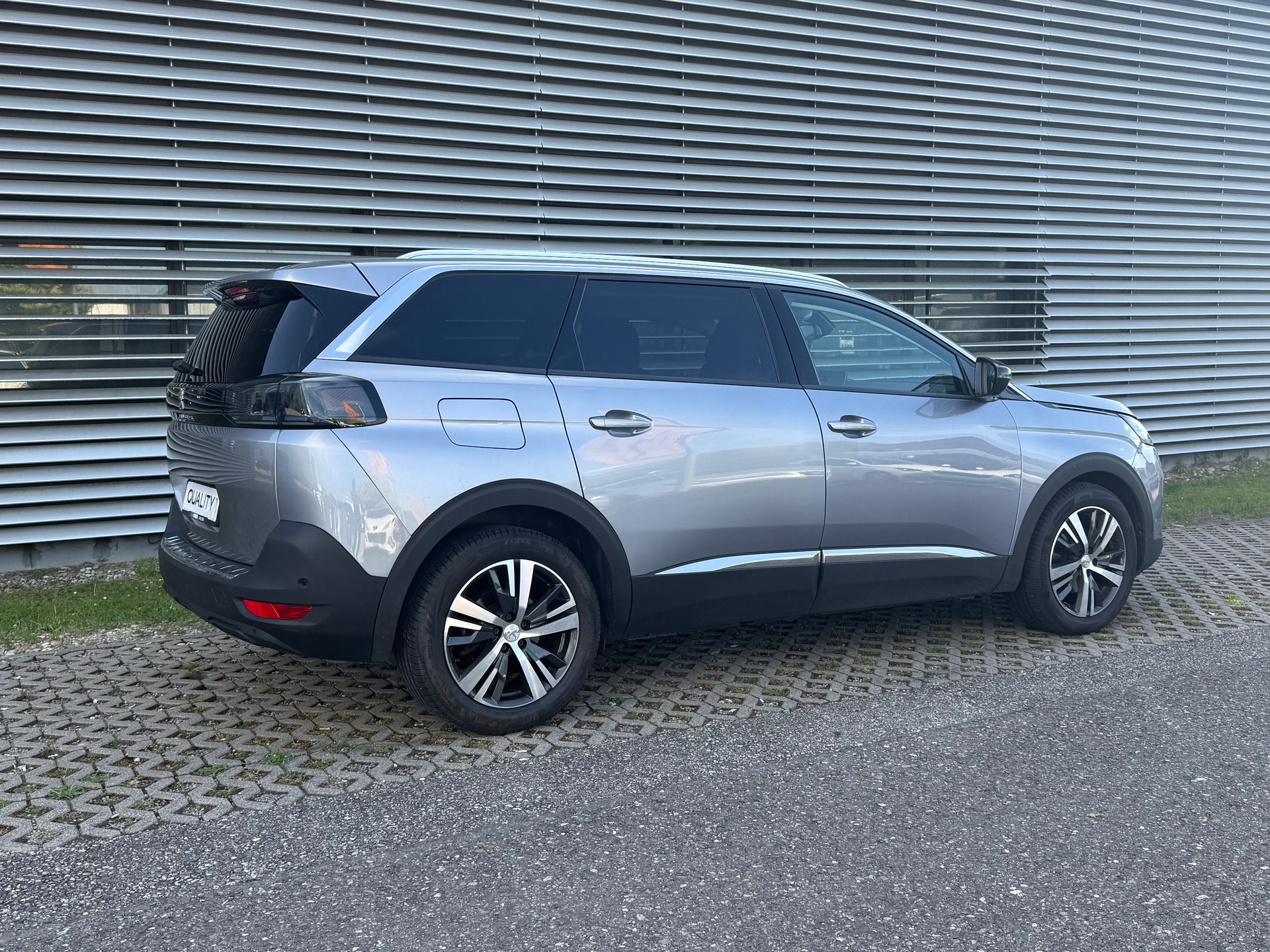 PEUGEOT 5008 1.5 BlueHDi GT Pack EAT8 7 Platz - 12