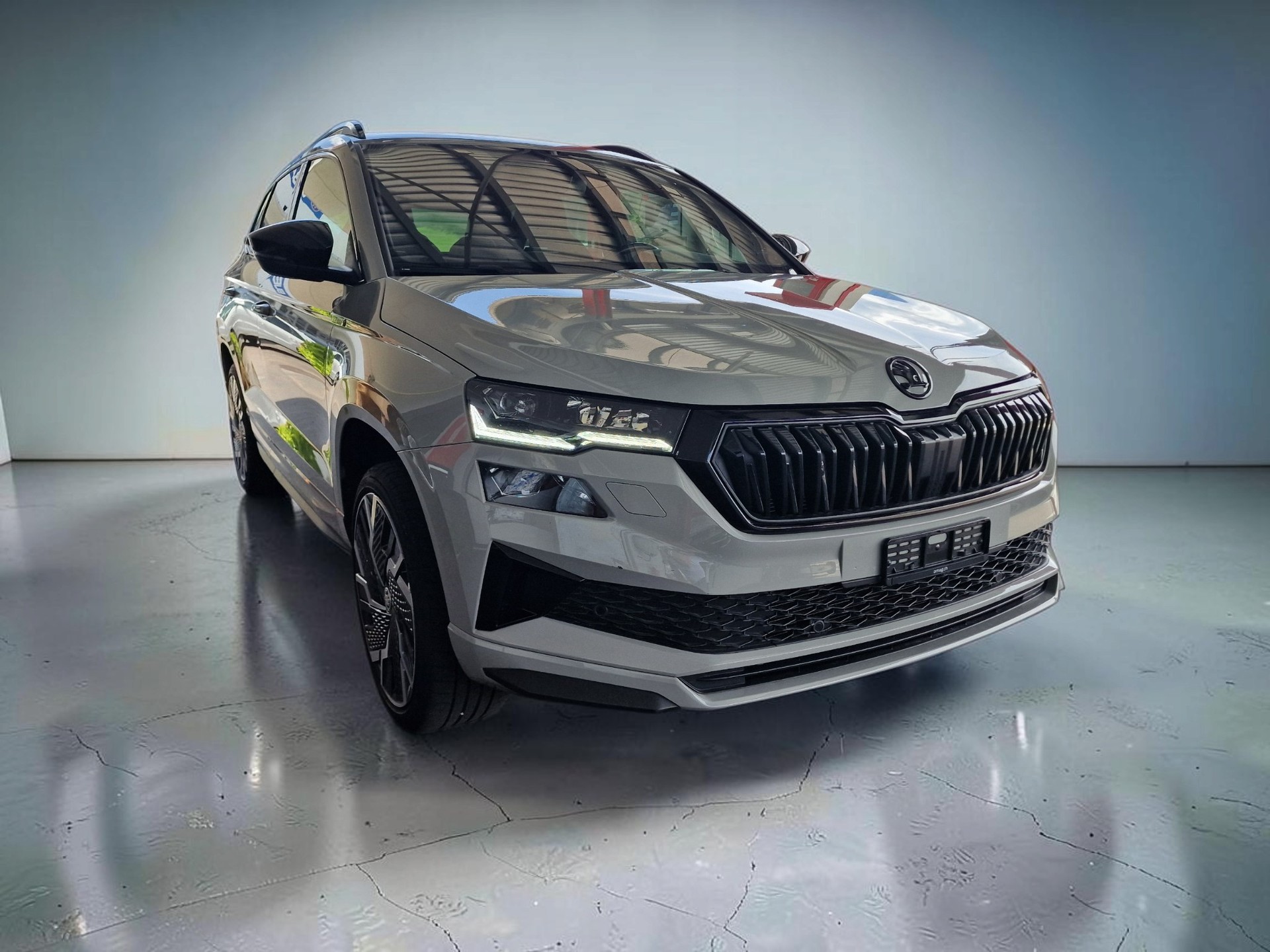 SKODA Karoq 1.5 TSI SportLine DSG 8xAlu AHK1.5t 24Mt Gara - 2