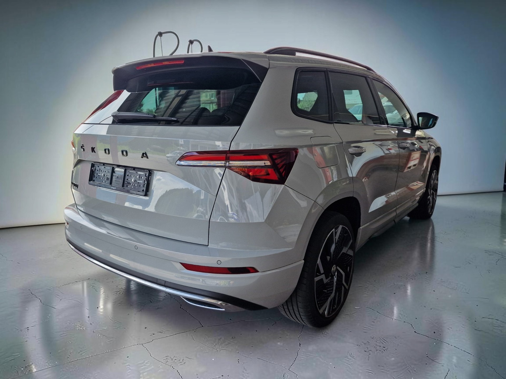 SKODA Karoq 1.5 TSI SportLine DSG 8xAlu AHK1.5t 24Mt Gara - 10