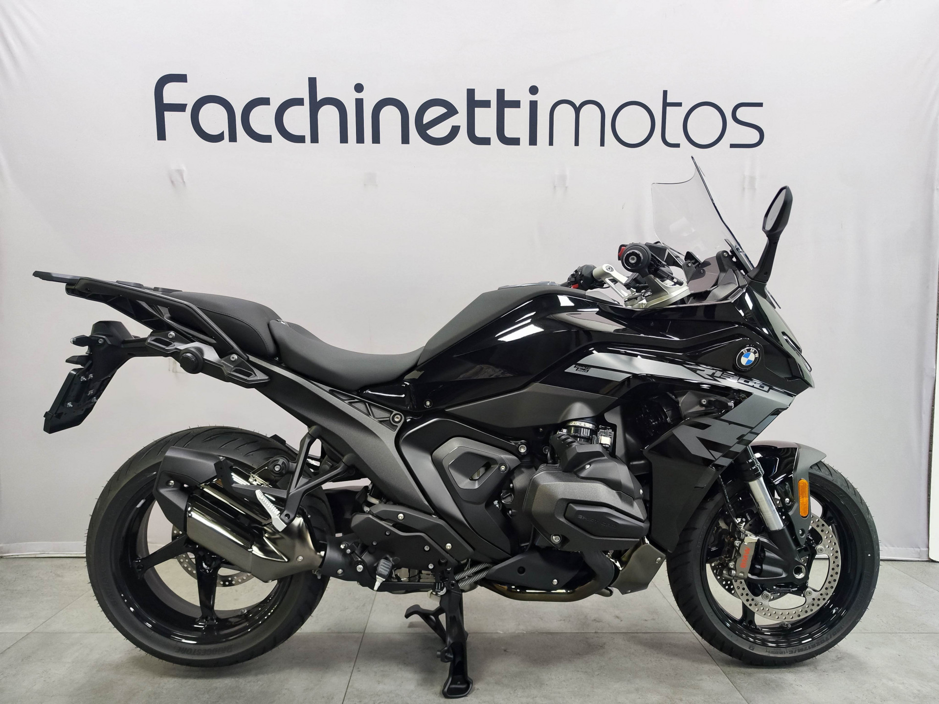 BMW R 1300 RS Triple Black *** Leasing 3.9% ***