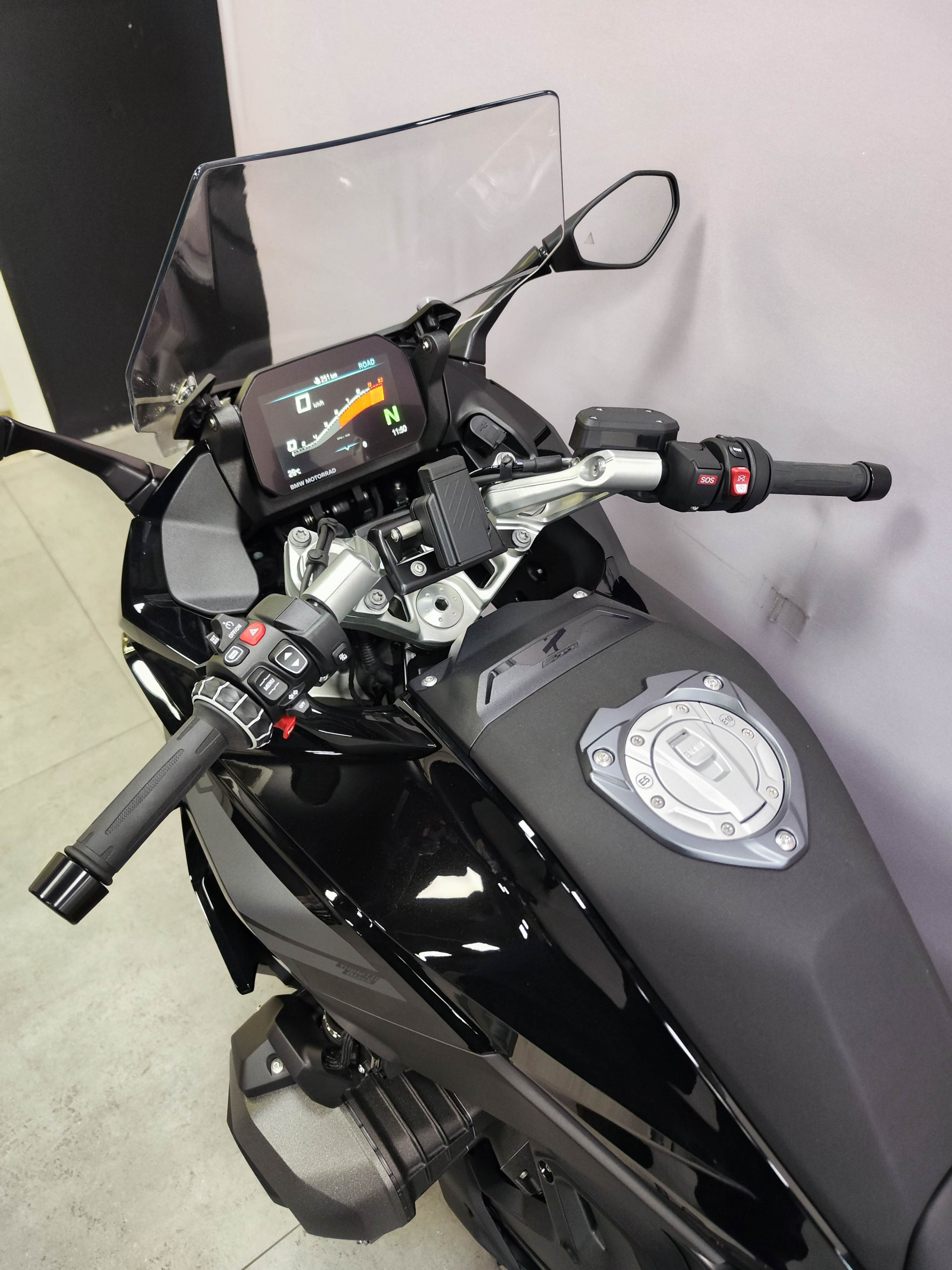 BMW R 1300 RS Triple Black *** Leasing 3.9% *** - 5