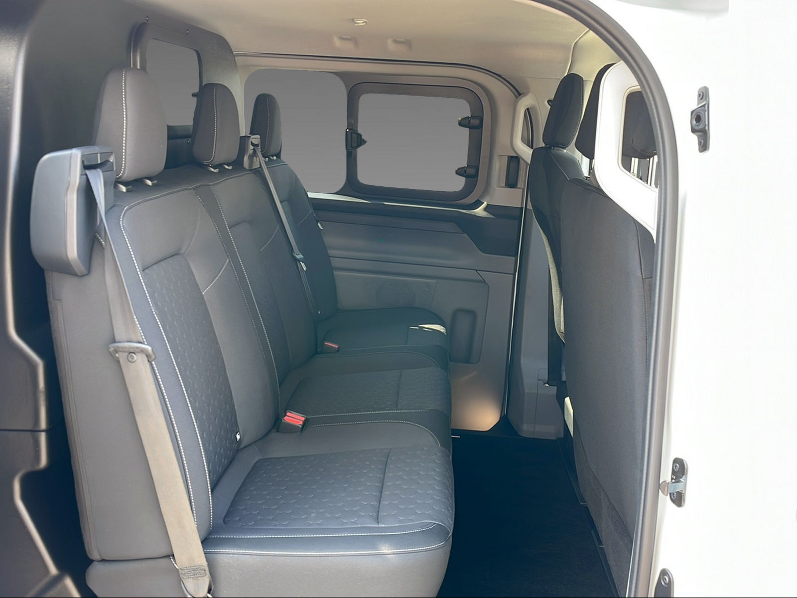 FORD Transit C DKab. Van 320 L2 2.0 EcoBlue 136 Limited - 9