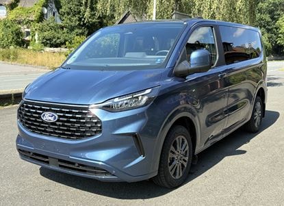 FORD Tourneo Bus 320 L1H1 Titanium Automat
