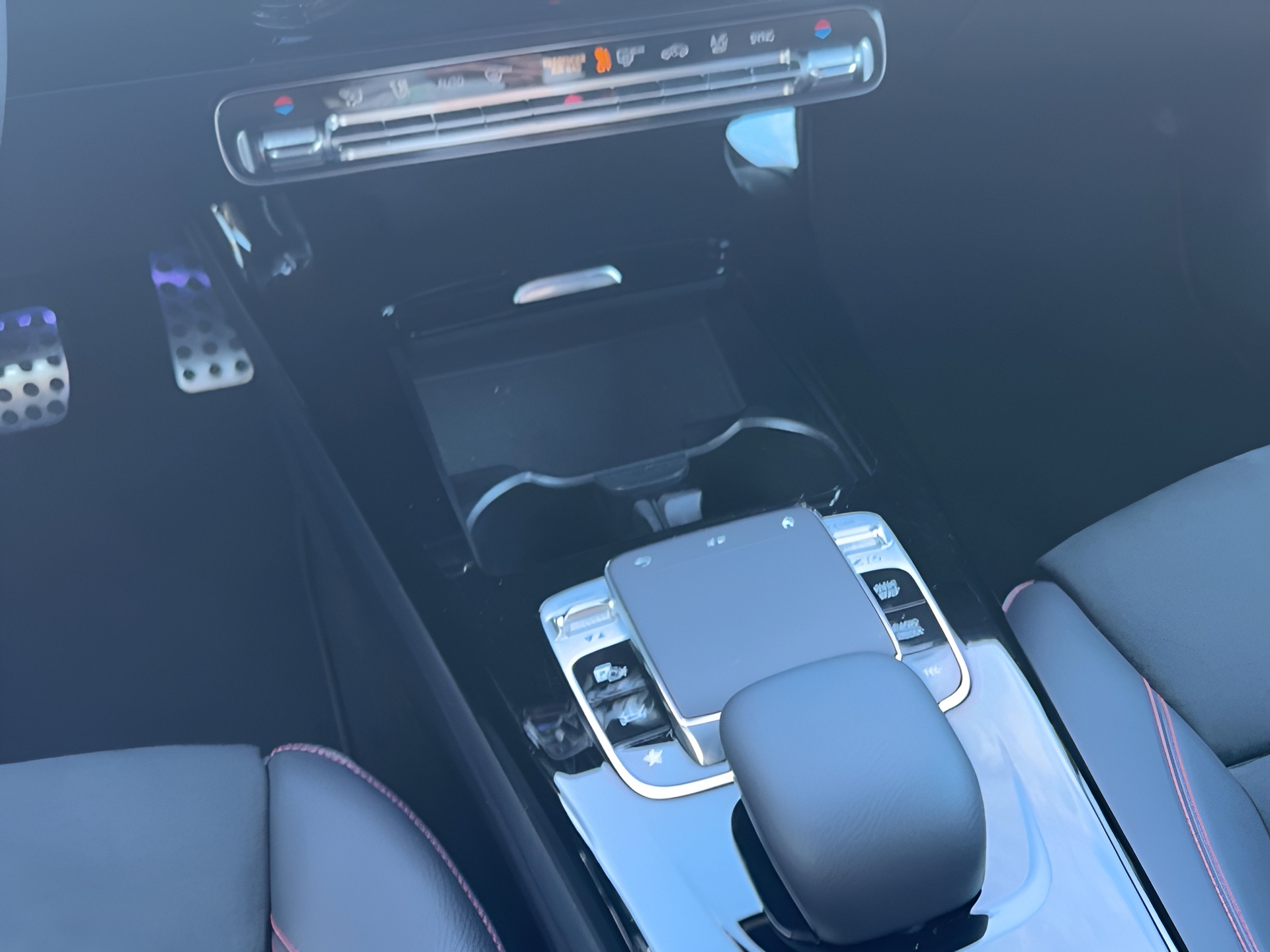 MERCEDES-BENZ A 250 AMG Line 7G-DCT - 16
