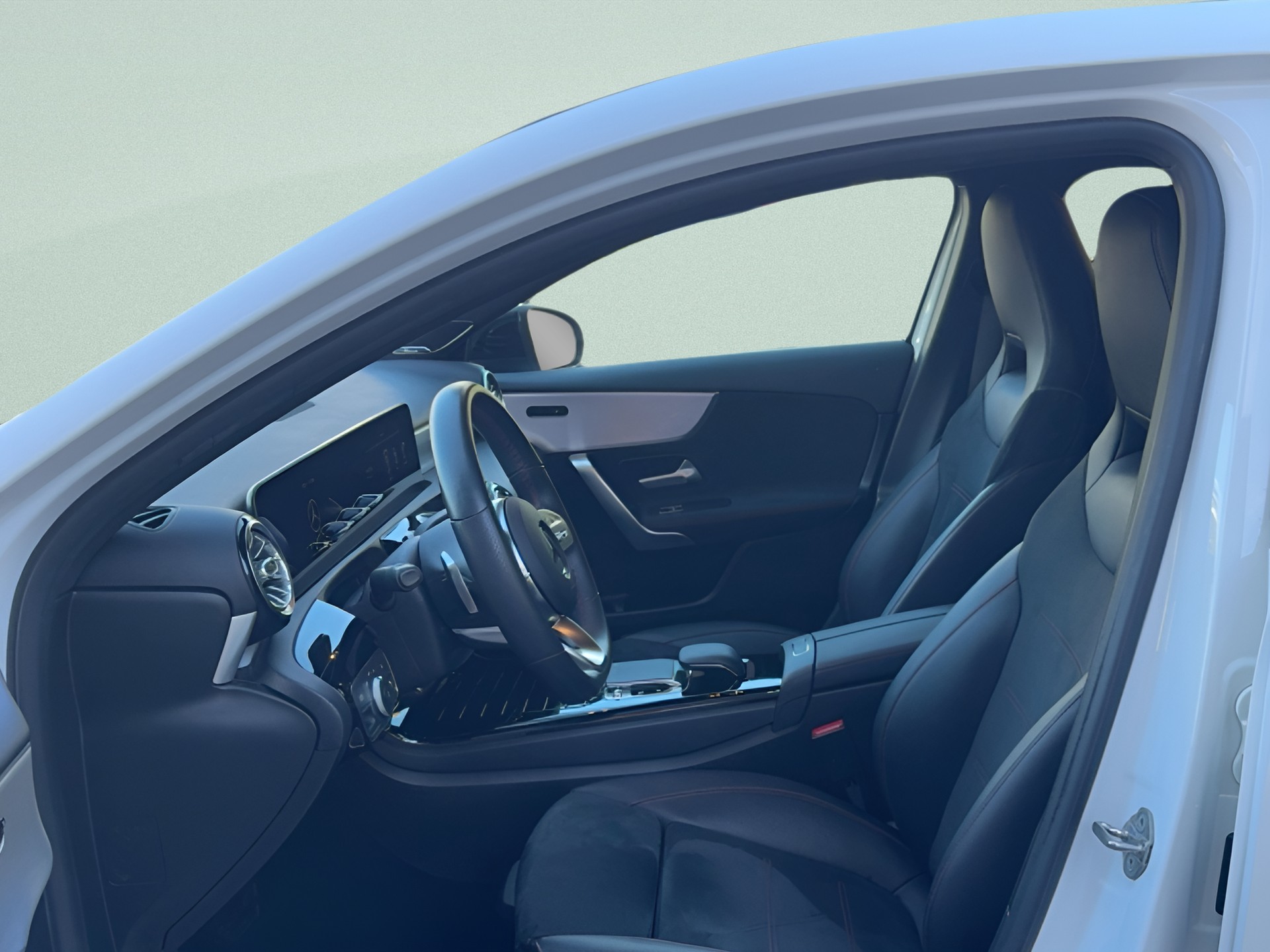 MERCEDES-BENZ A 250 AMG Line 7G-DCT - 10