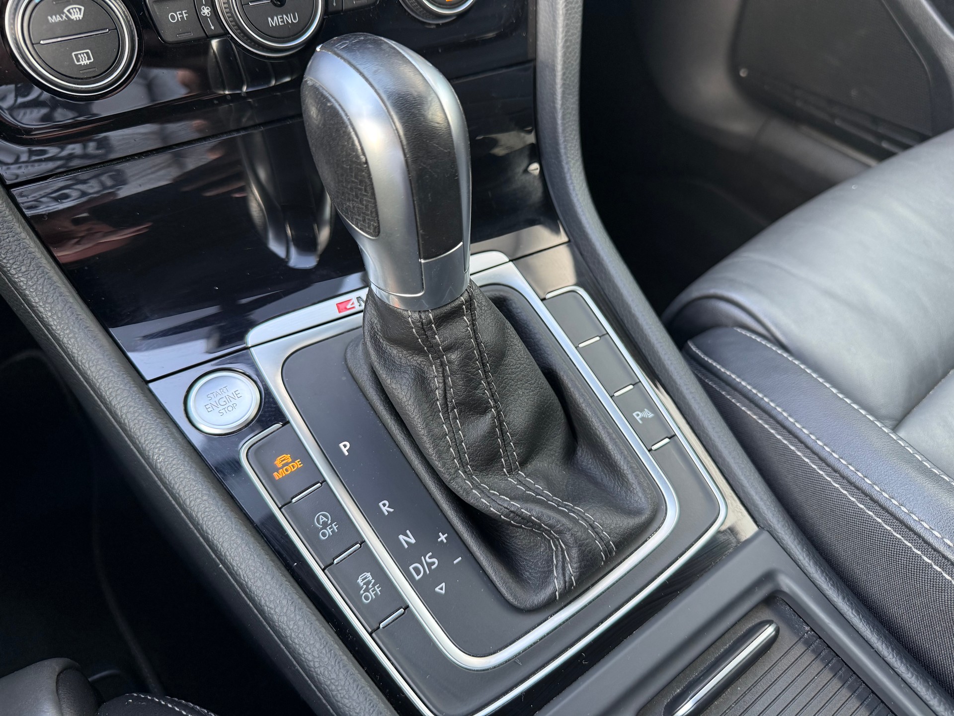 VW Golf 2.0 TSI R 4Motion DSG - 17