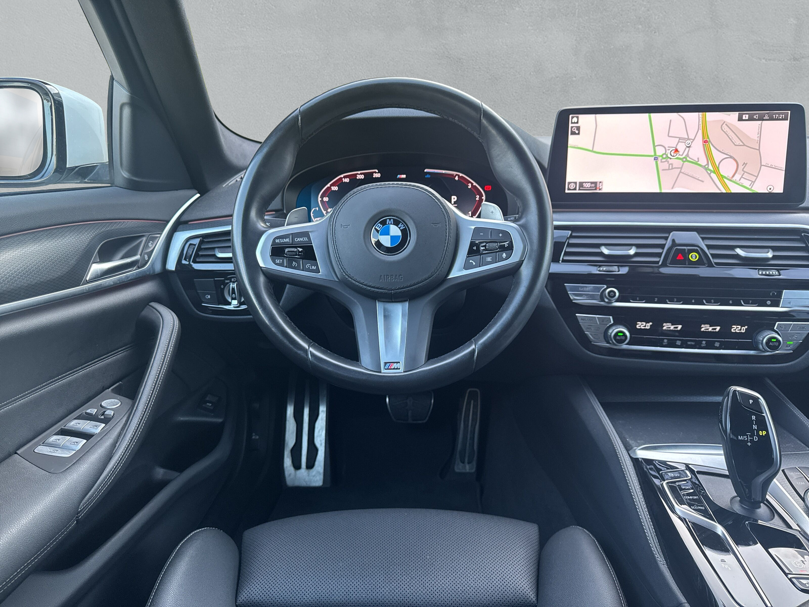 BMW 520d xDr 48VTour. M Sport - 16