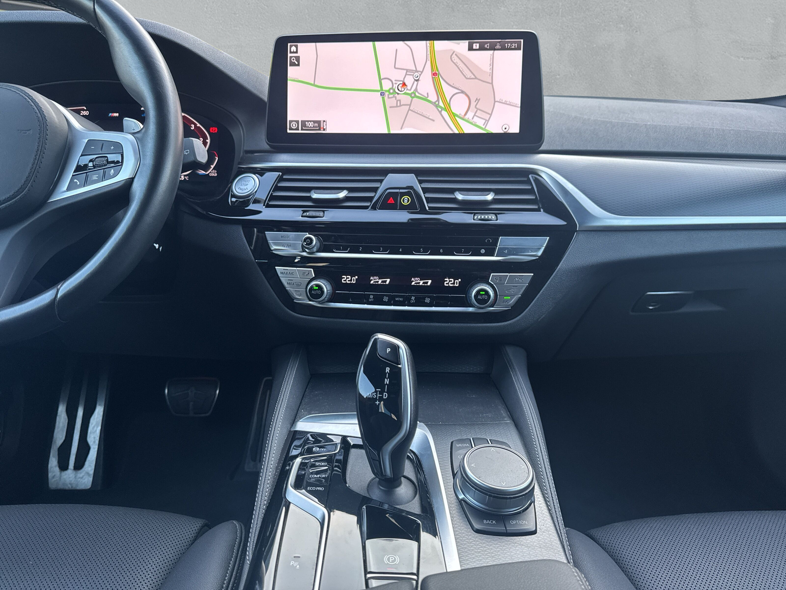 BMW 520d xDr 48VTour. M Sport - 14