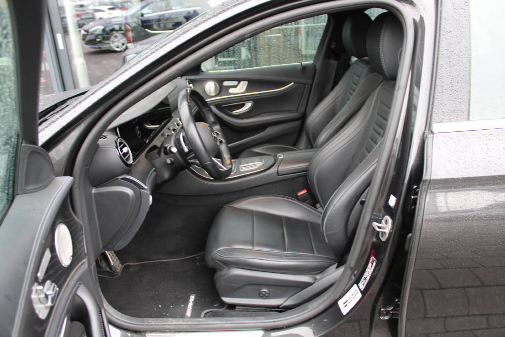 MERCEDES-BENZ E 450 4Matic AMG Line - 5