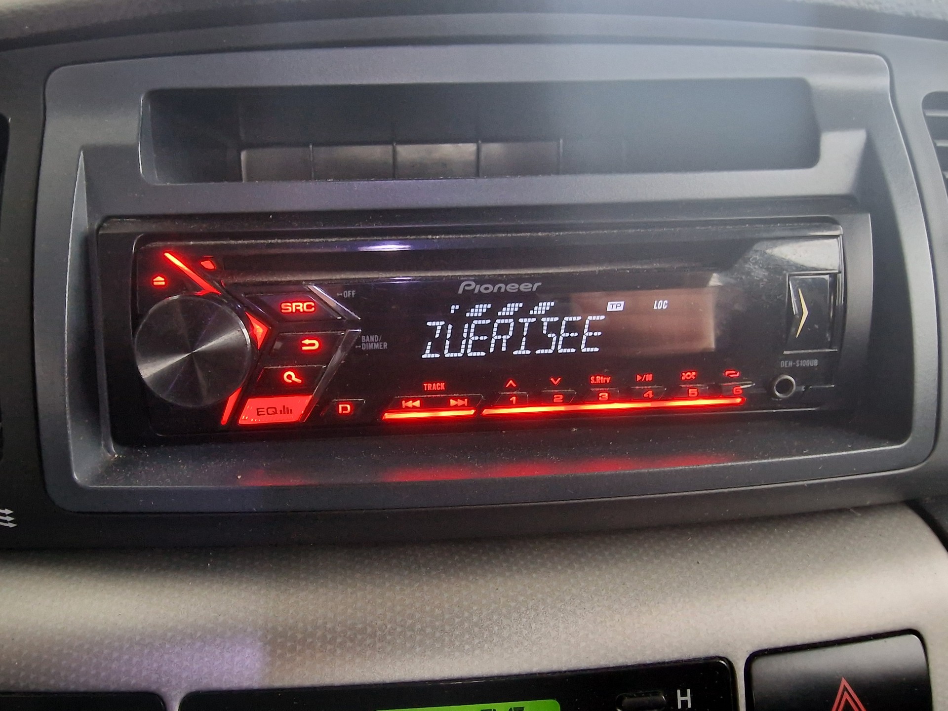 TOYOTA Corolla 1.6 Linea Terra 12Mt Gara MFK Neu - 12