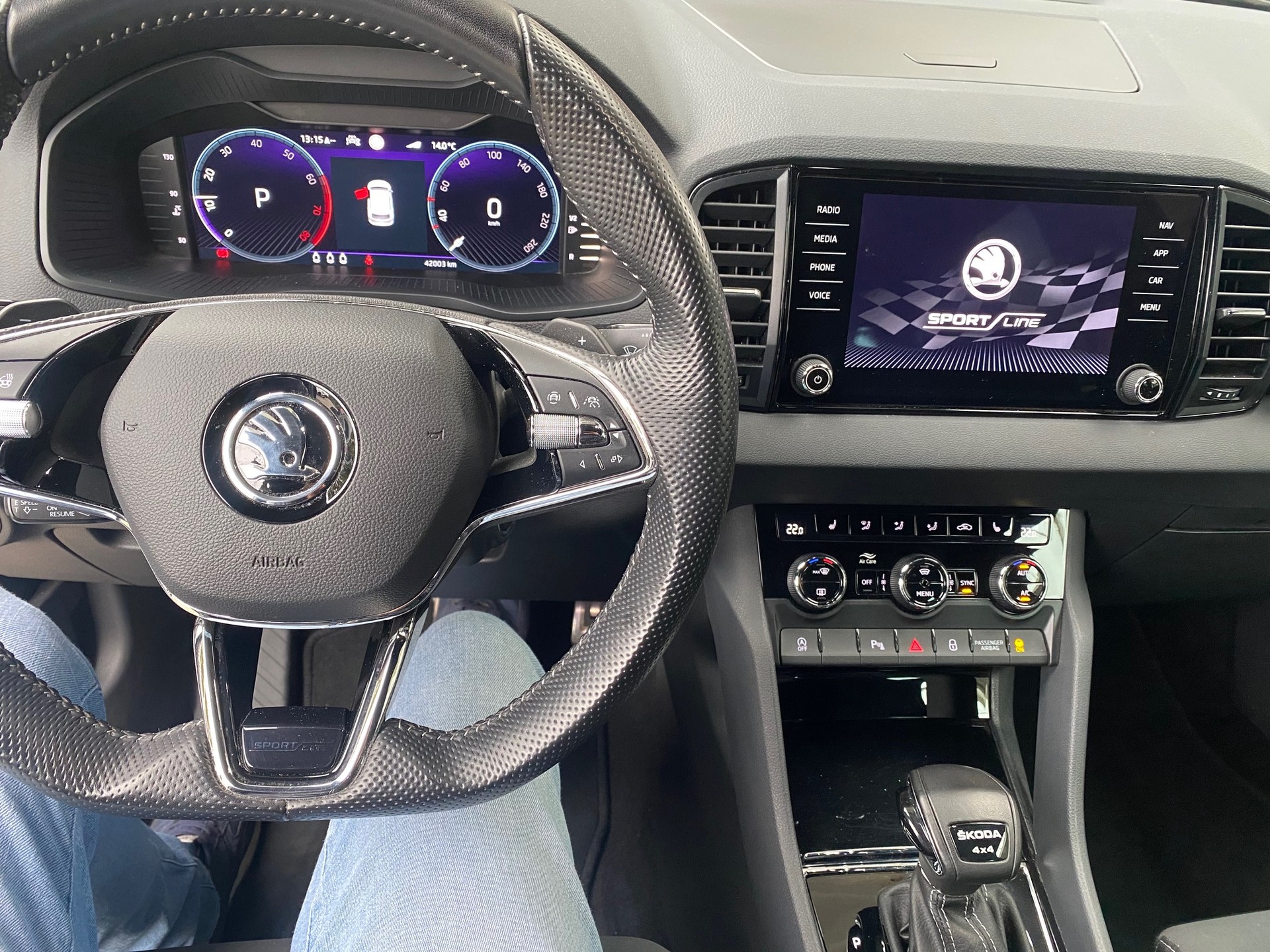 SKODA Karoq 2.0 TSI SportLine 4x4 DSG - 6