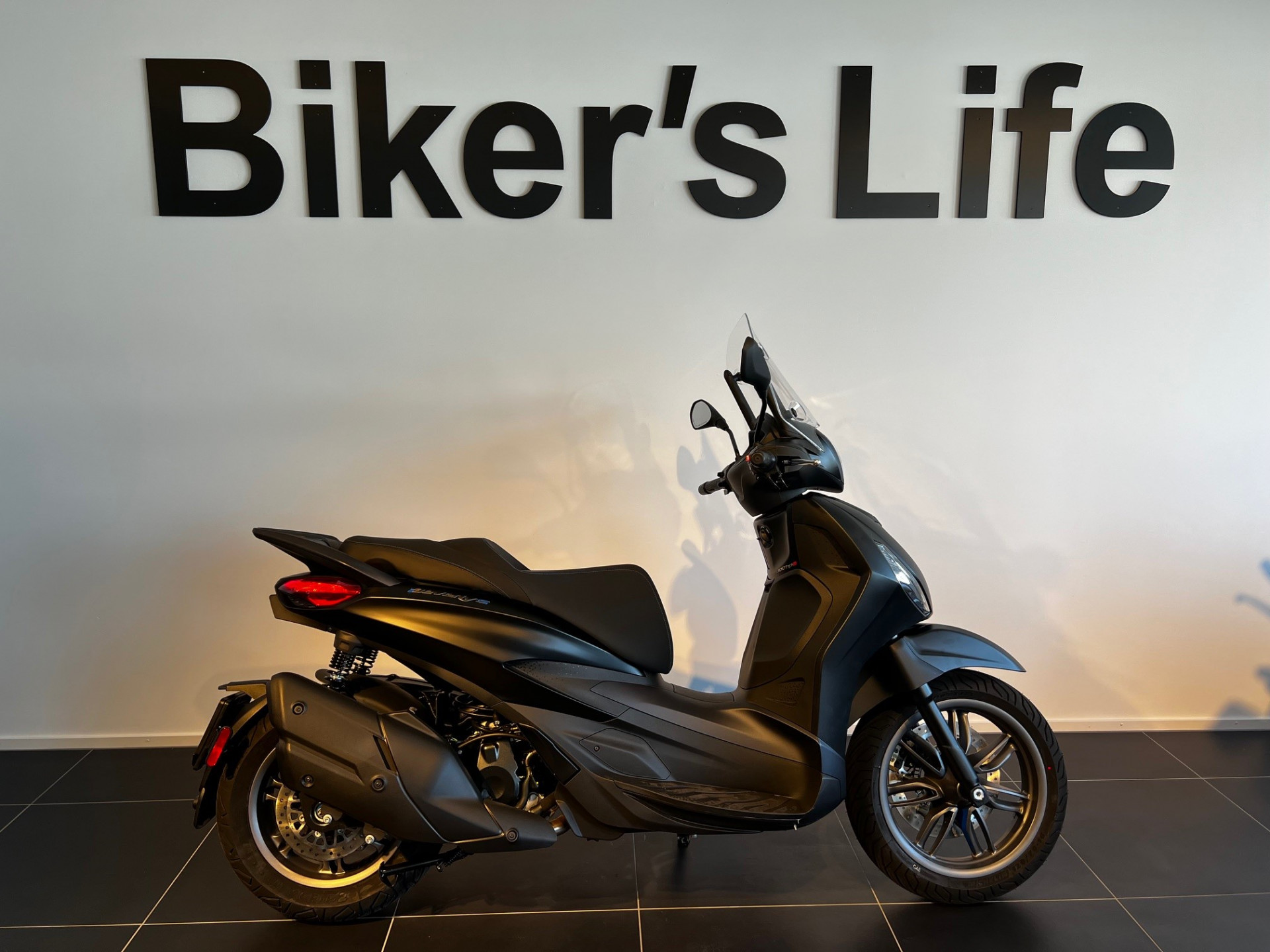 PIAGGIO Beverly 400 Sport