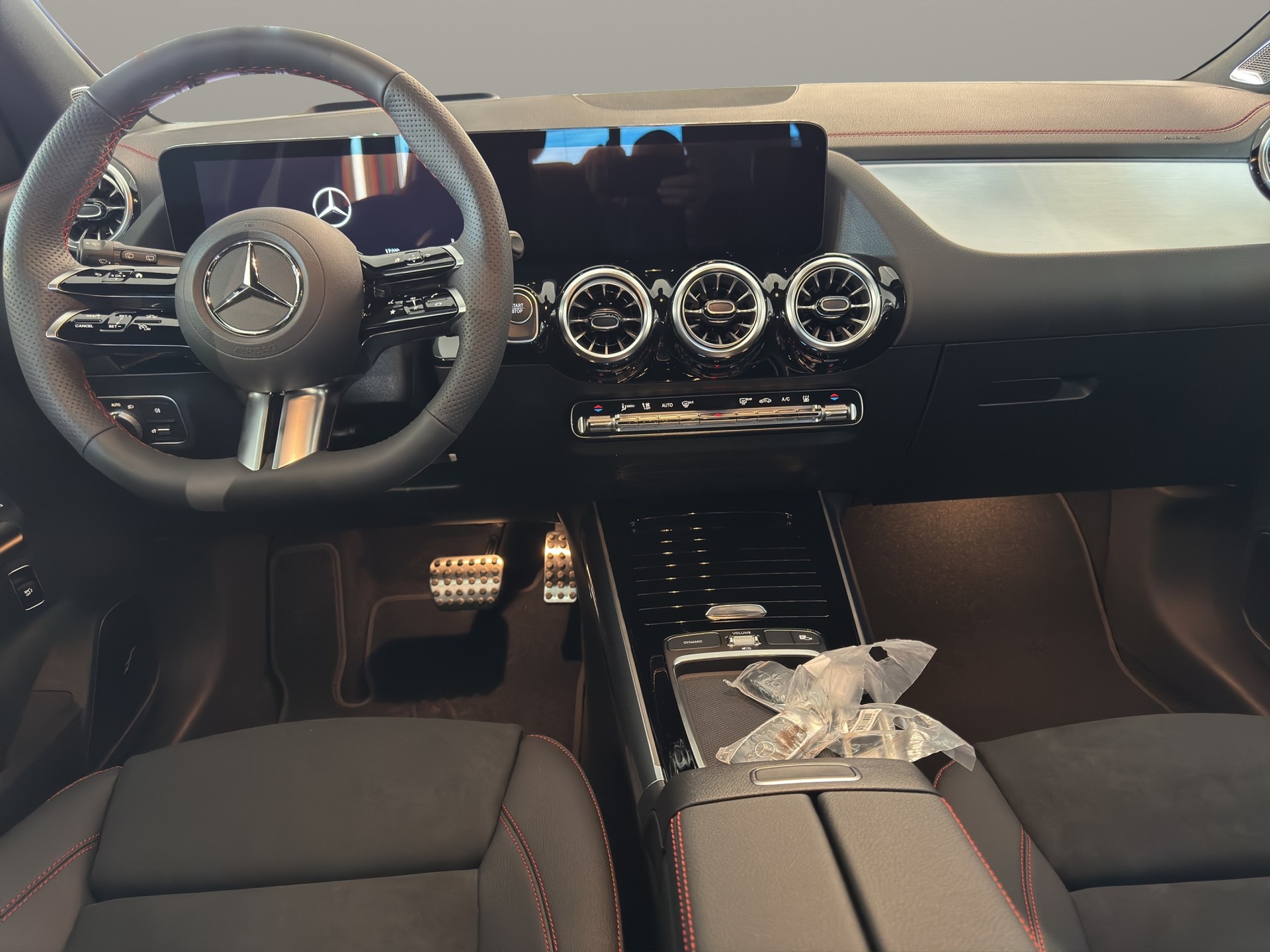 MERCEDES-BENZ EQA 350 66,5 kWh 4Matic Excellence - 9