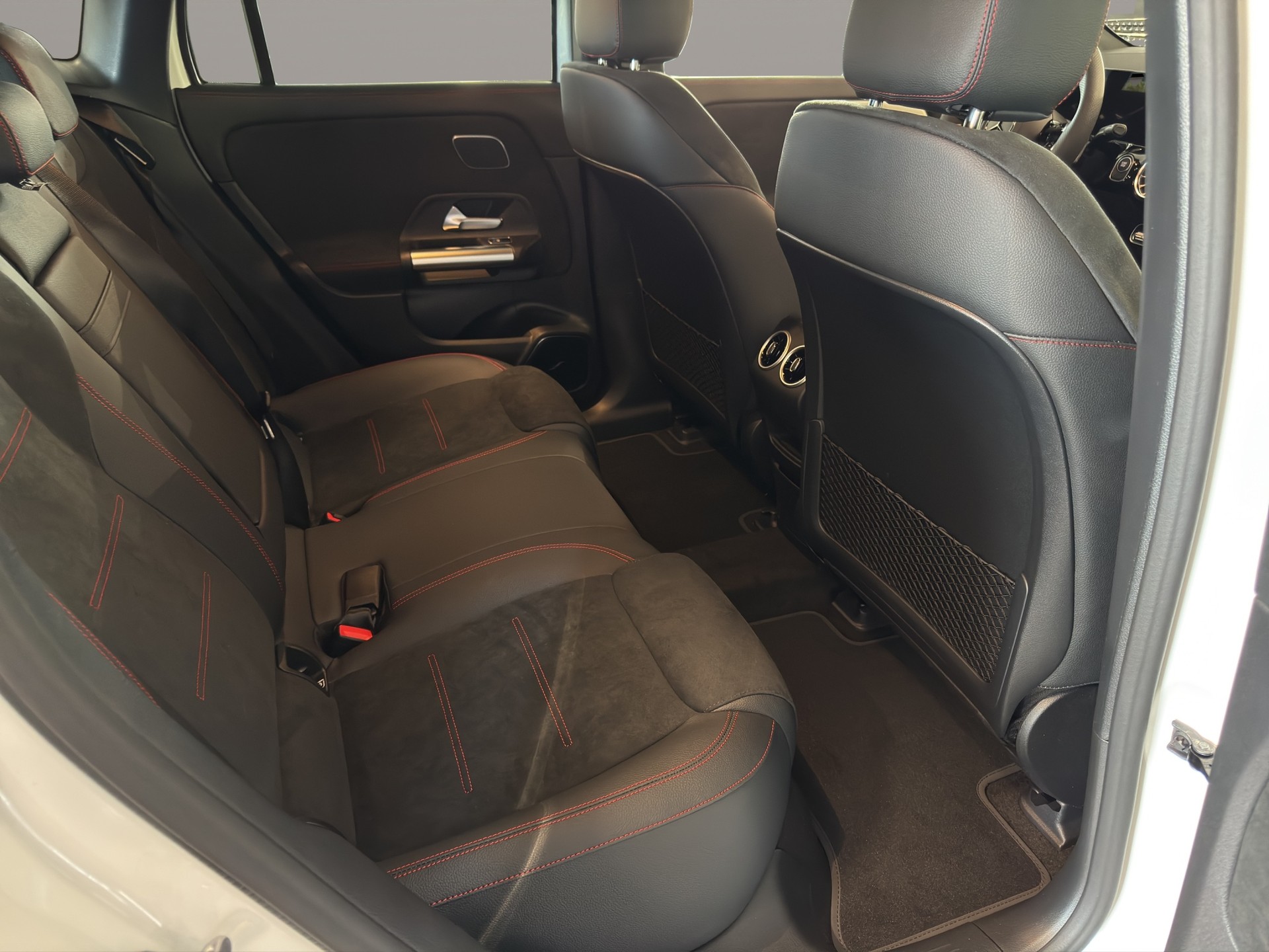 MERCEDES-BENZ EQA 350 66,5 kWh 4Matic Excellence - 11