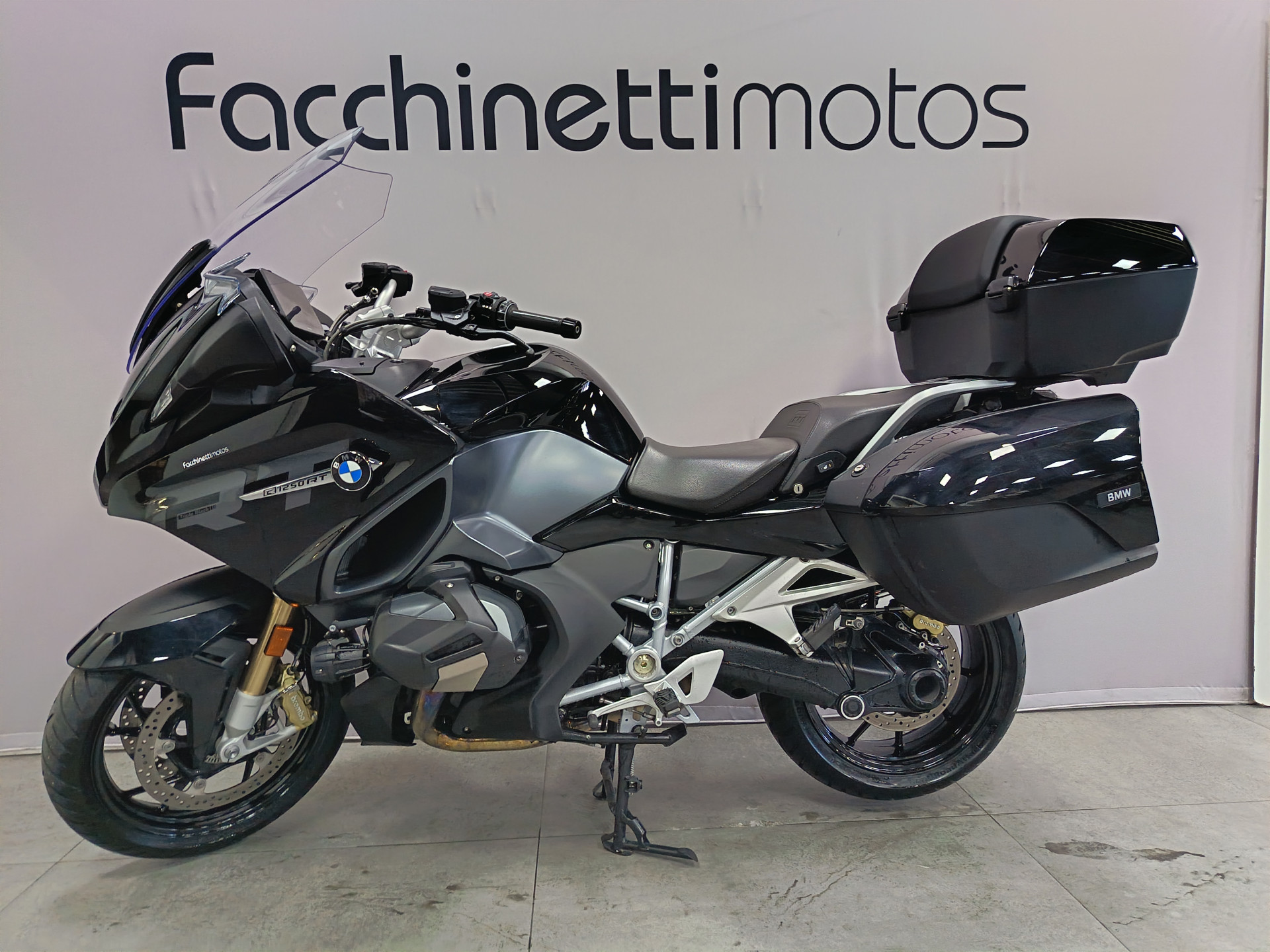 BMW R 1250 RT Triple Black - 4