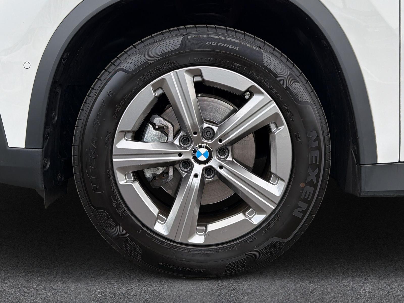 BMW X1 20d xDrive U11 (CH) AHK 2.0T - 9