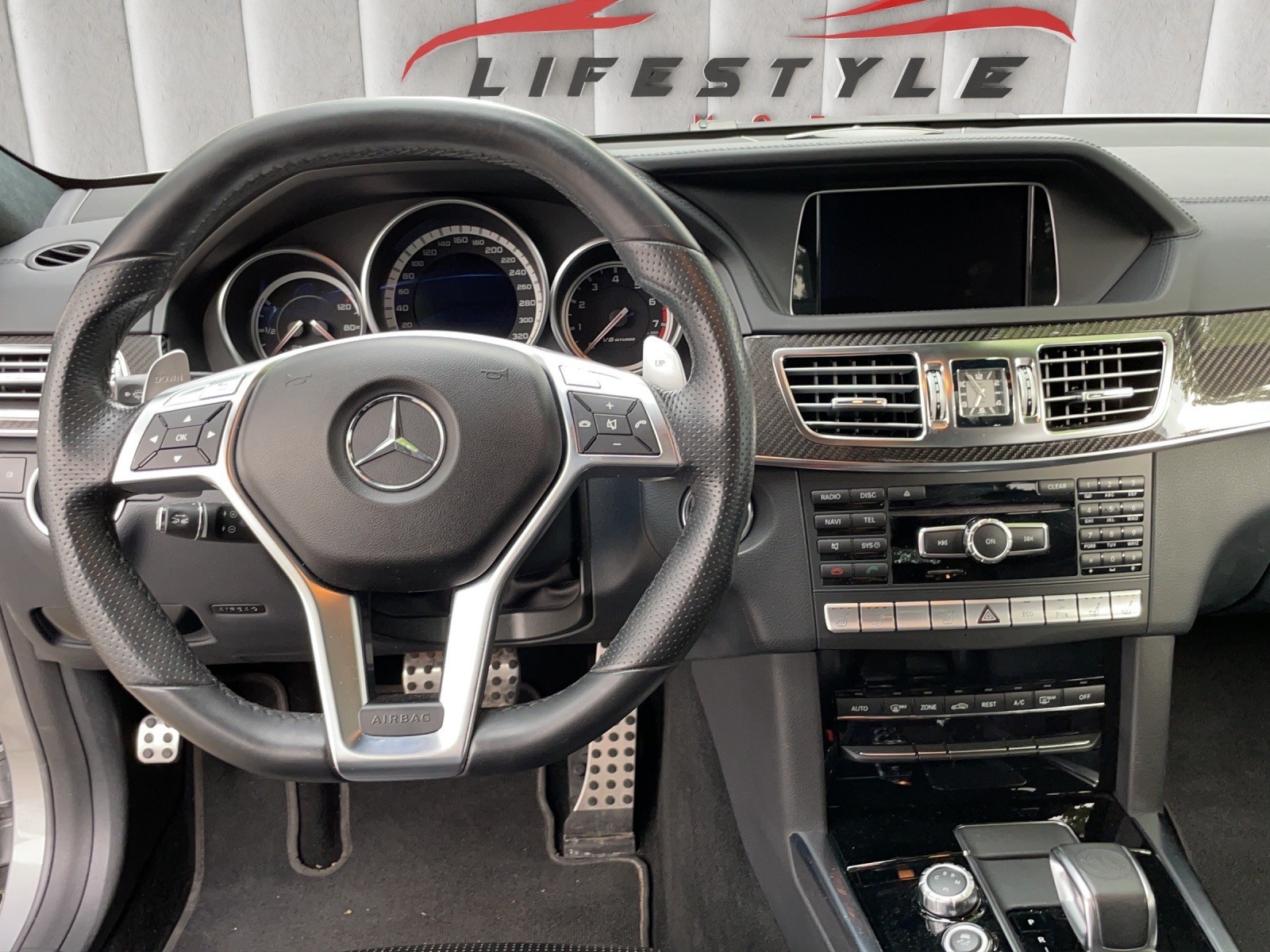 MERCEDES-BENZ E 63 CGI AMG 7G-Tronic - 8