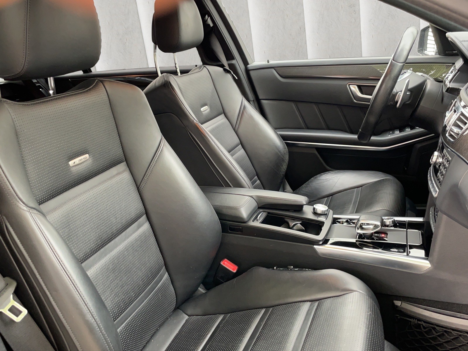 MERCEDES-BENZ E 63 CGI AMG 7G-Tronic - 11