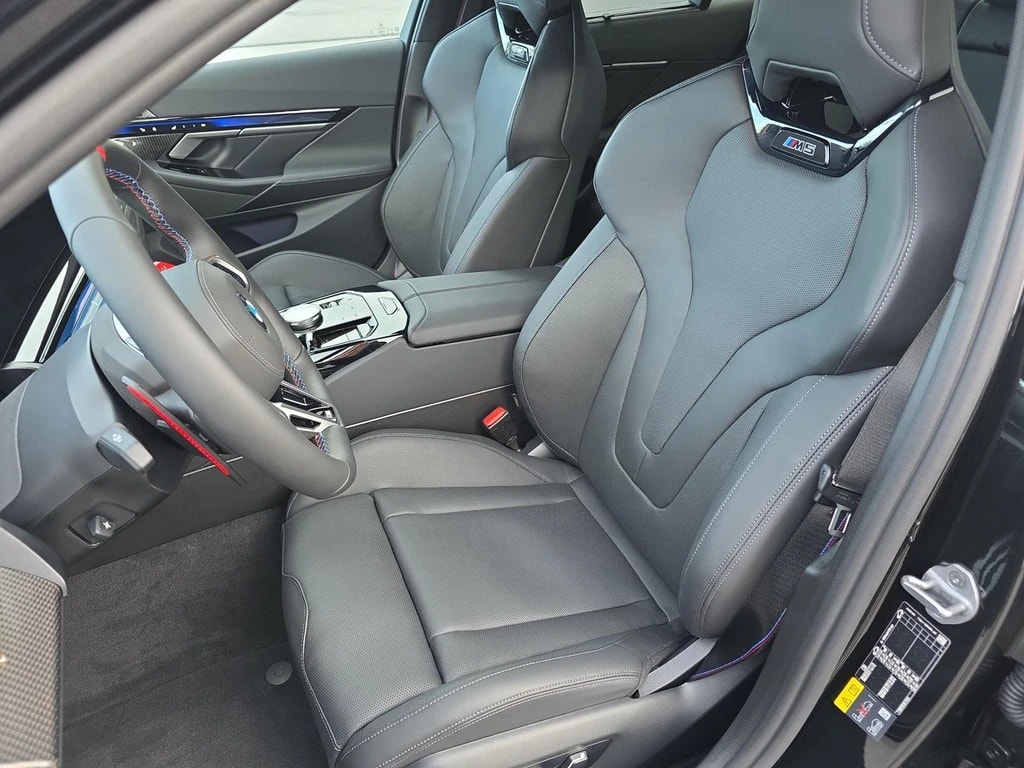 BMW M5 xDrive - 21