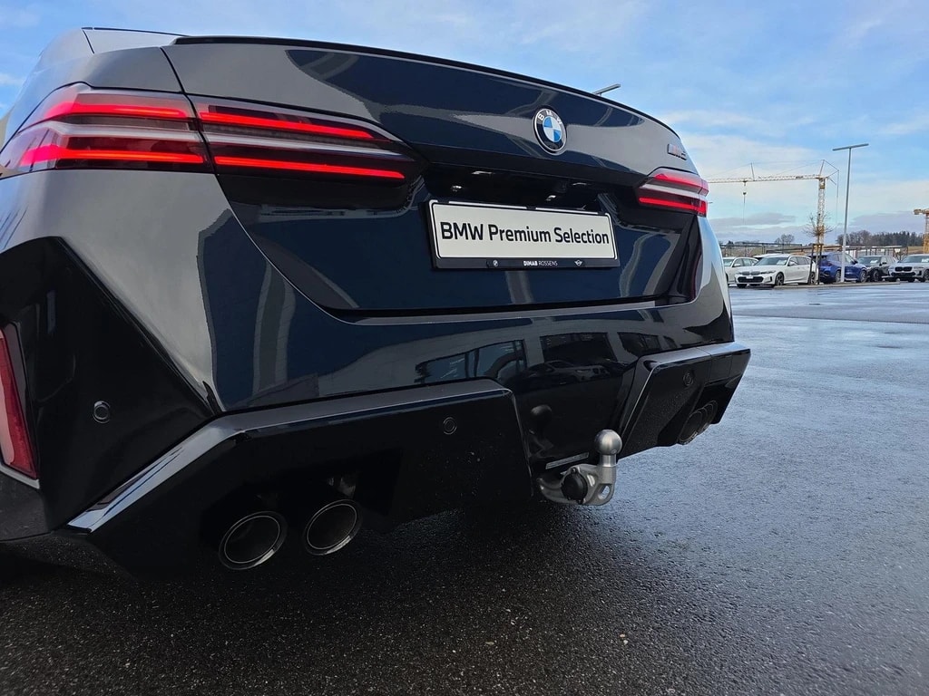 BMW M5 xDrive - 23