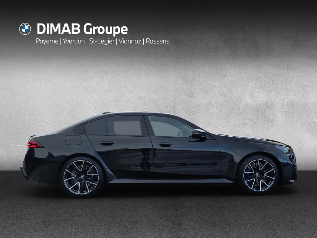 BMW M5 xDrive - 6