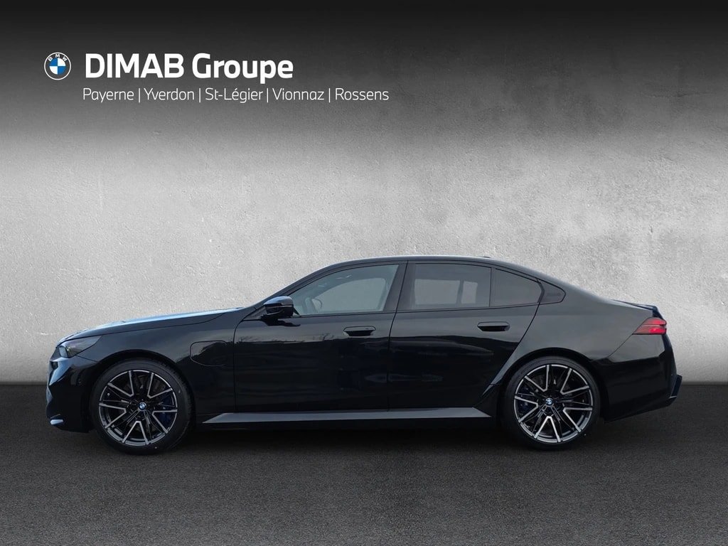 BMW M5 xDrive - 2