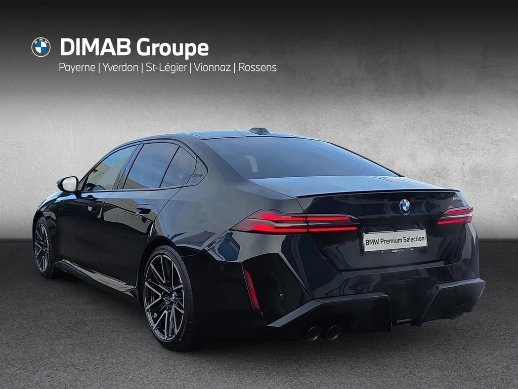 BMW M5 xDrive - 3