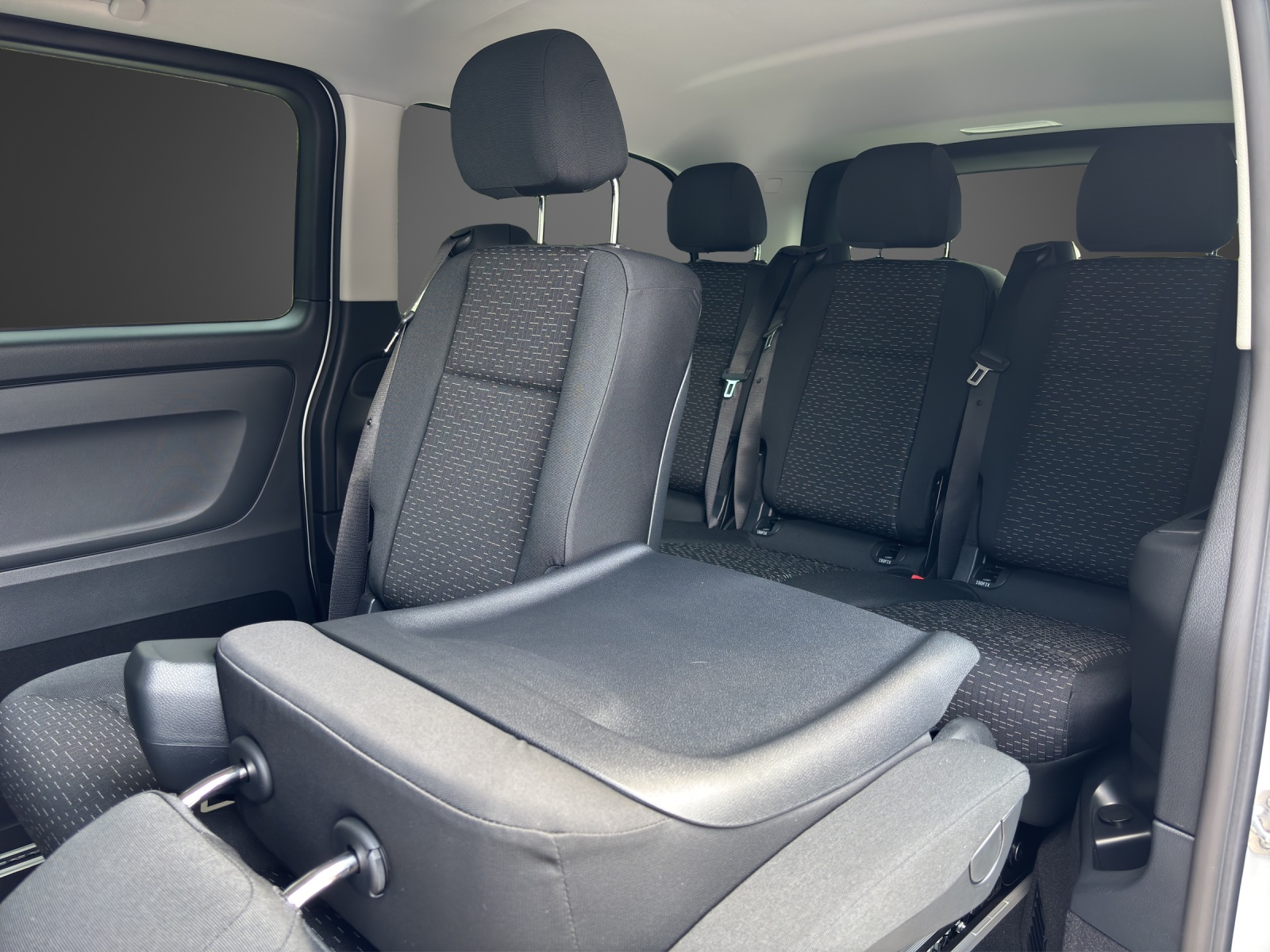 MERCEDES-BENZ Vito 116 CDI Lang Select Family Tourer 4Matic 9G-Tronic - 8