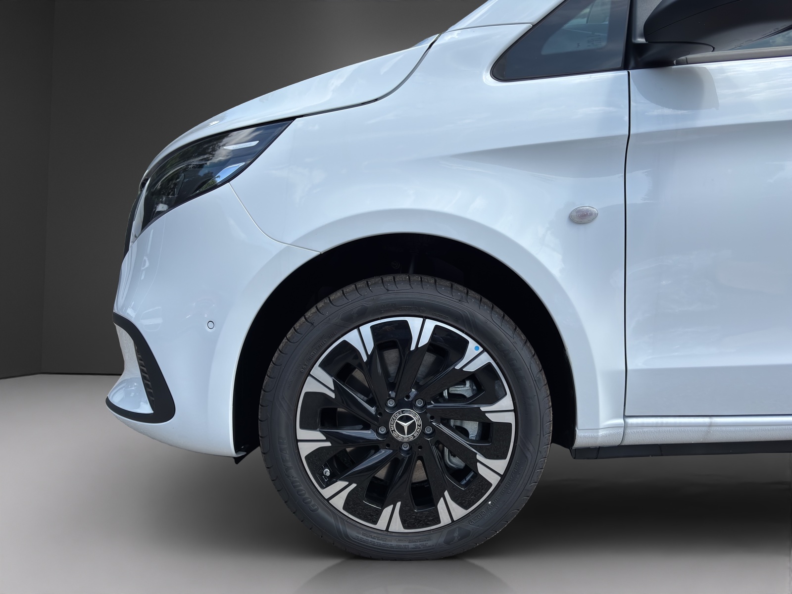 MERCEDES-BENZ Vito 116 CDI Lang Select Family Tourer 4Matic 9G-Tronic - 11