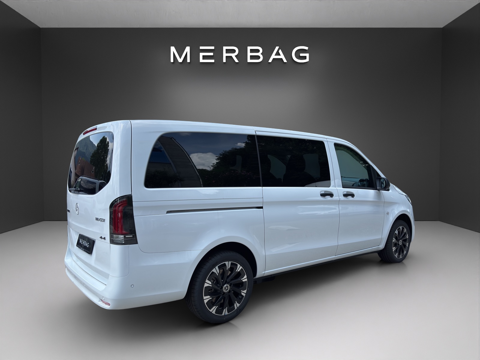 MERCEDES-BENZ Vito 116 CDI Lang Select Family Tourer 4Matic 9G-Tronic - 2