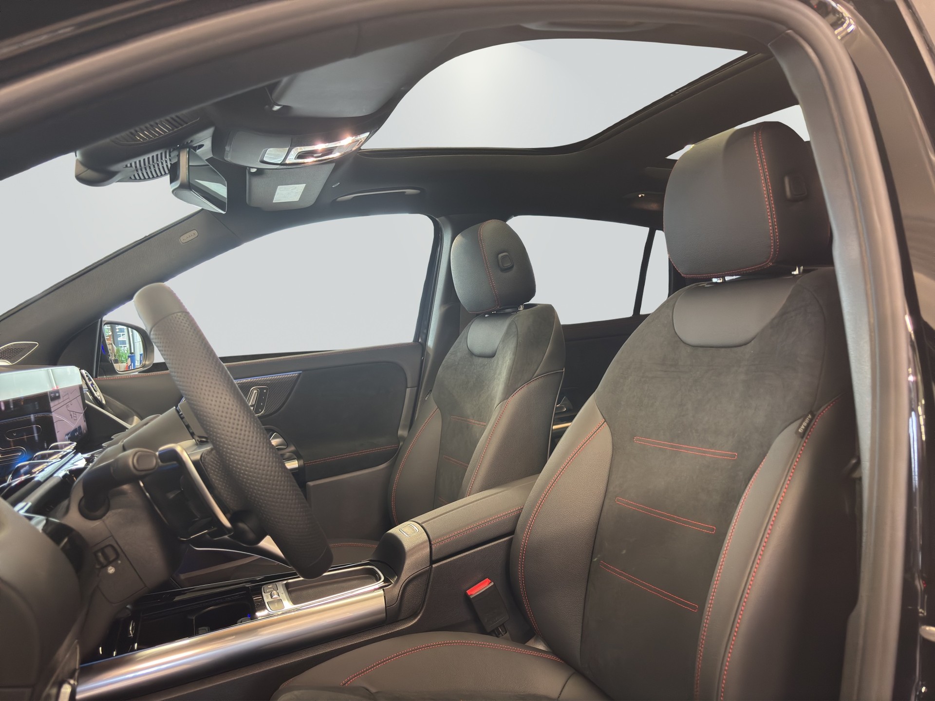 MERCEDES-BENZ GLA AMG 35 4Matic 8G-DCT - 9