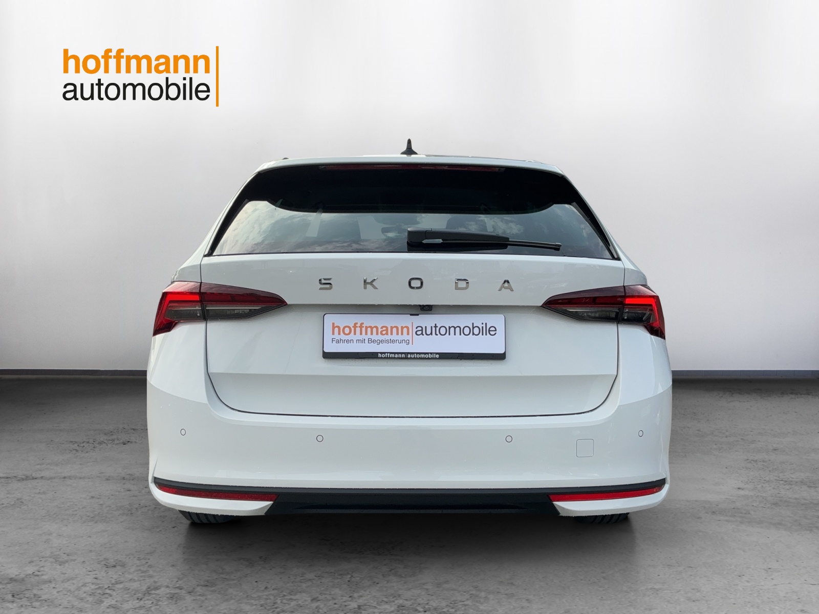 SKODA Octavia Combi 2.0 TDI DSG Selection - 5