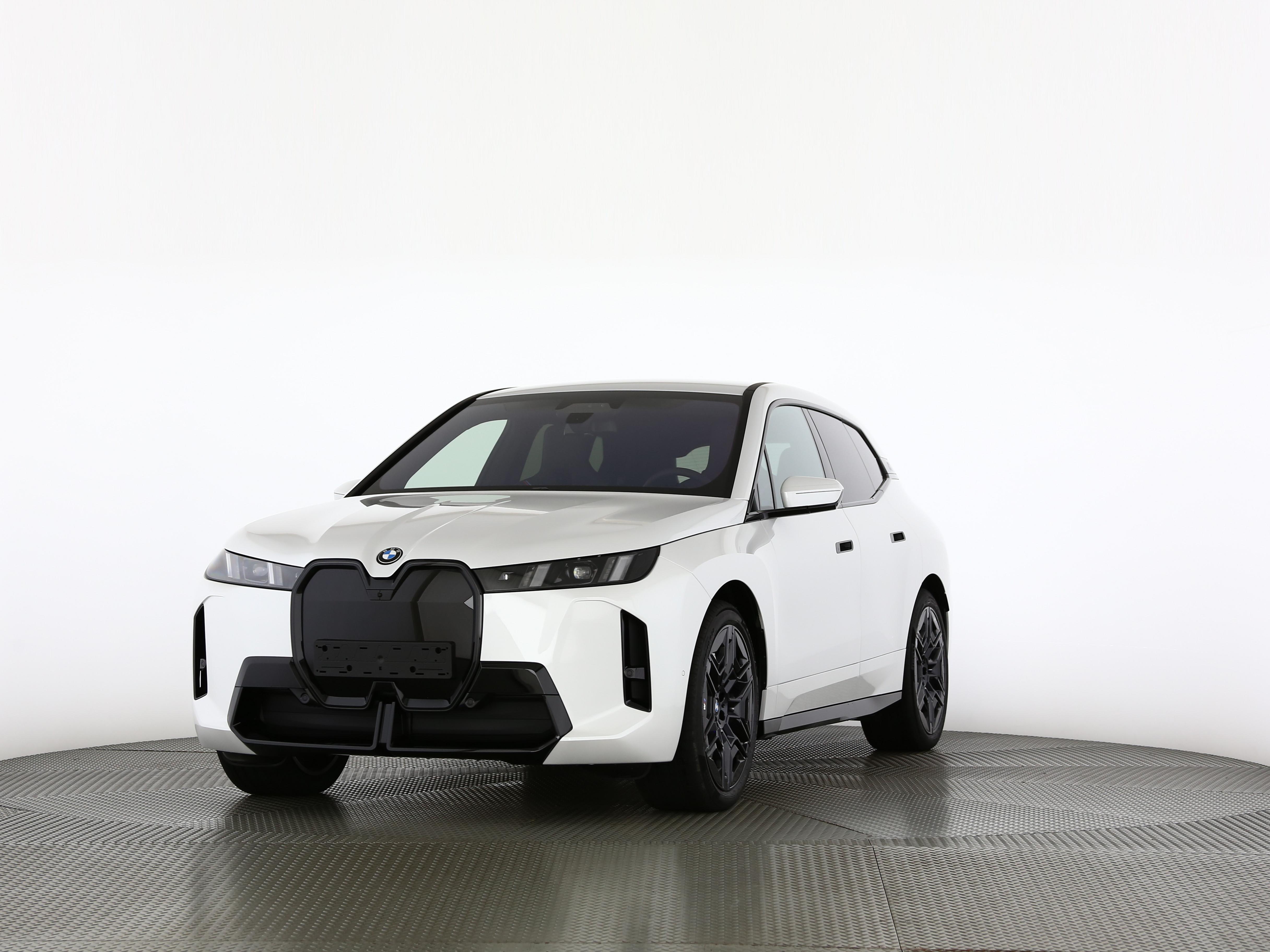iX xDrive60