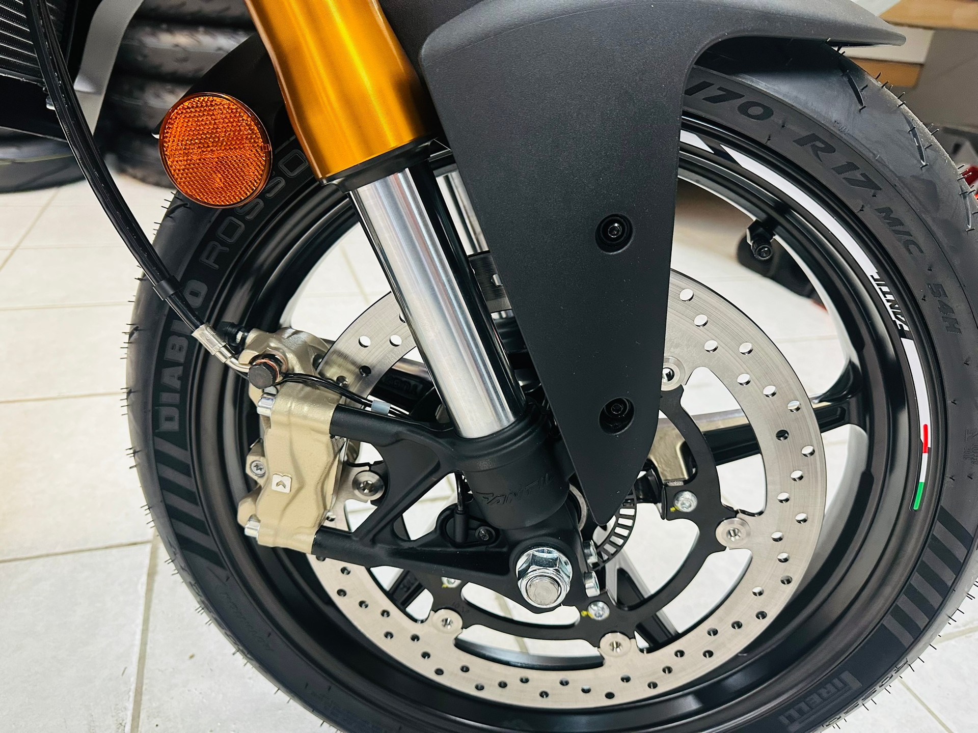 FANTIC STEALTH 125 - 6
