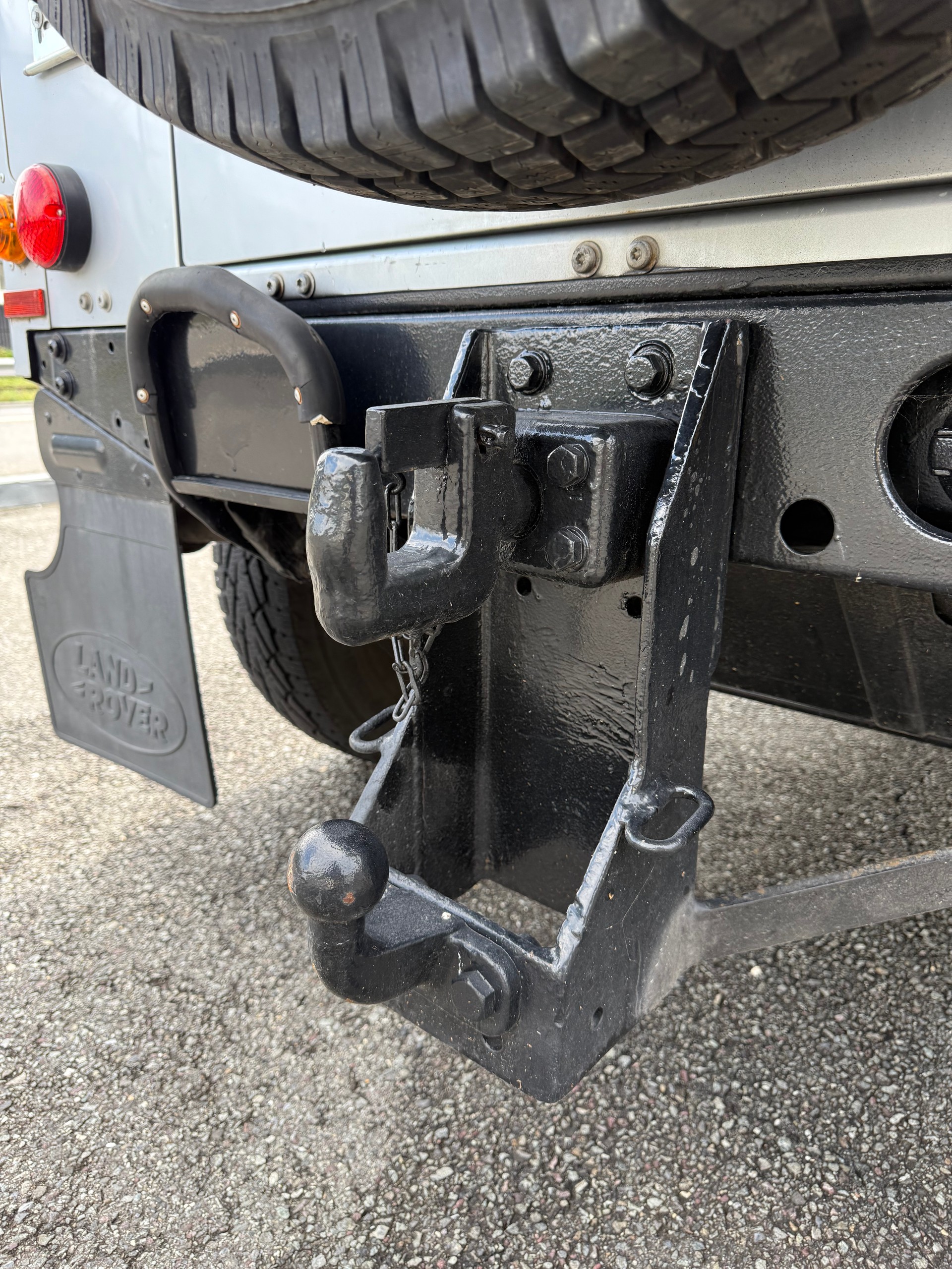 LAND ROVER Defender 90 SW 2.4Tdc - 16