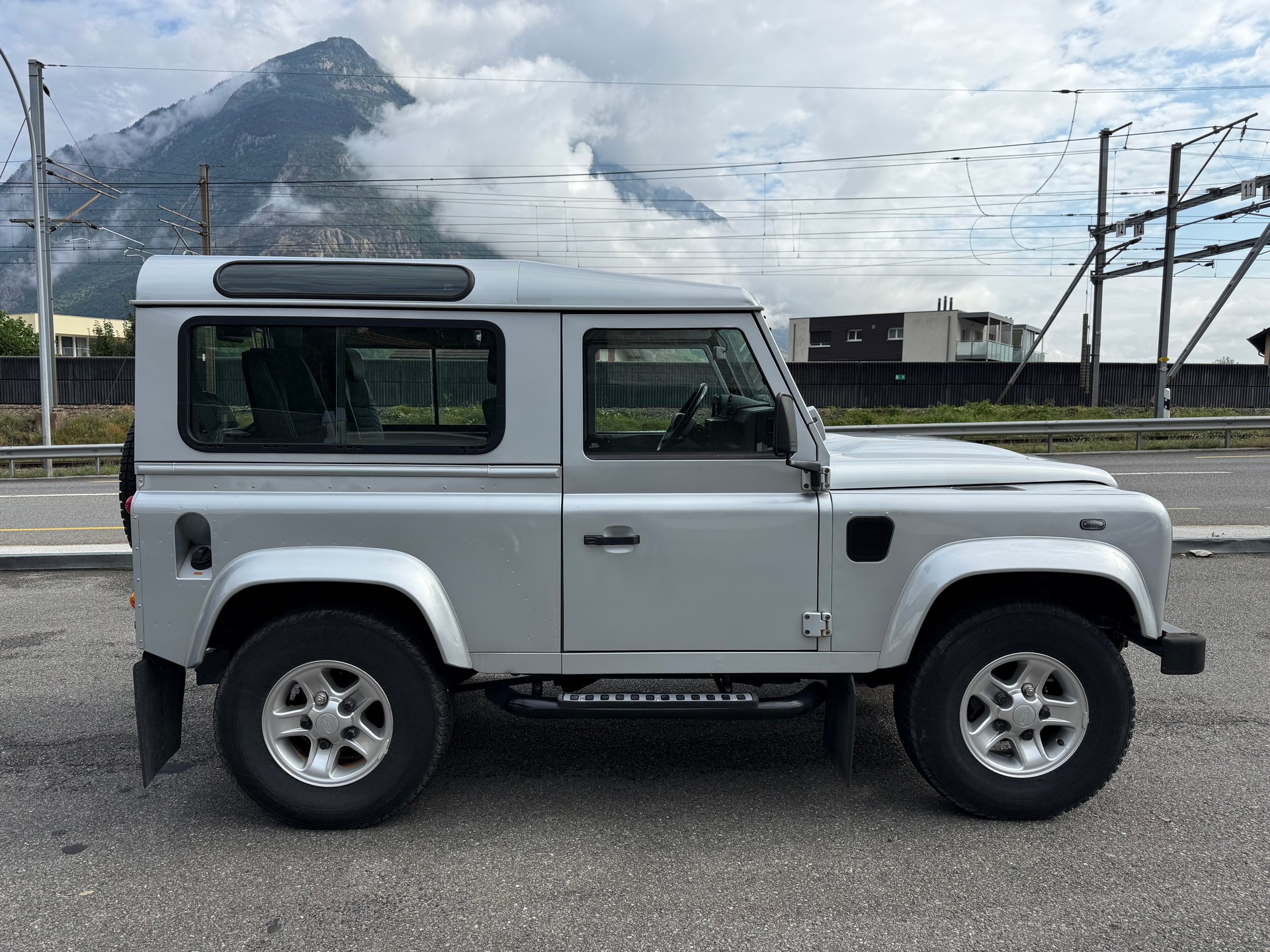 LAND ROVER Defender 90 SW 2.4Tdc - 4