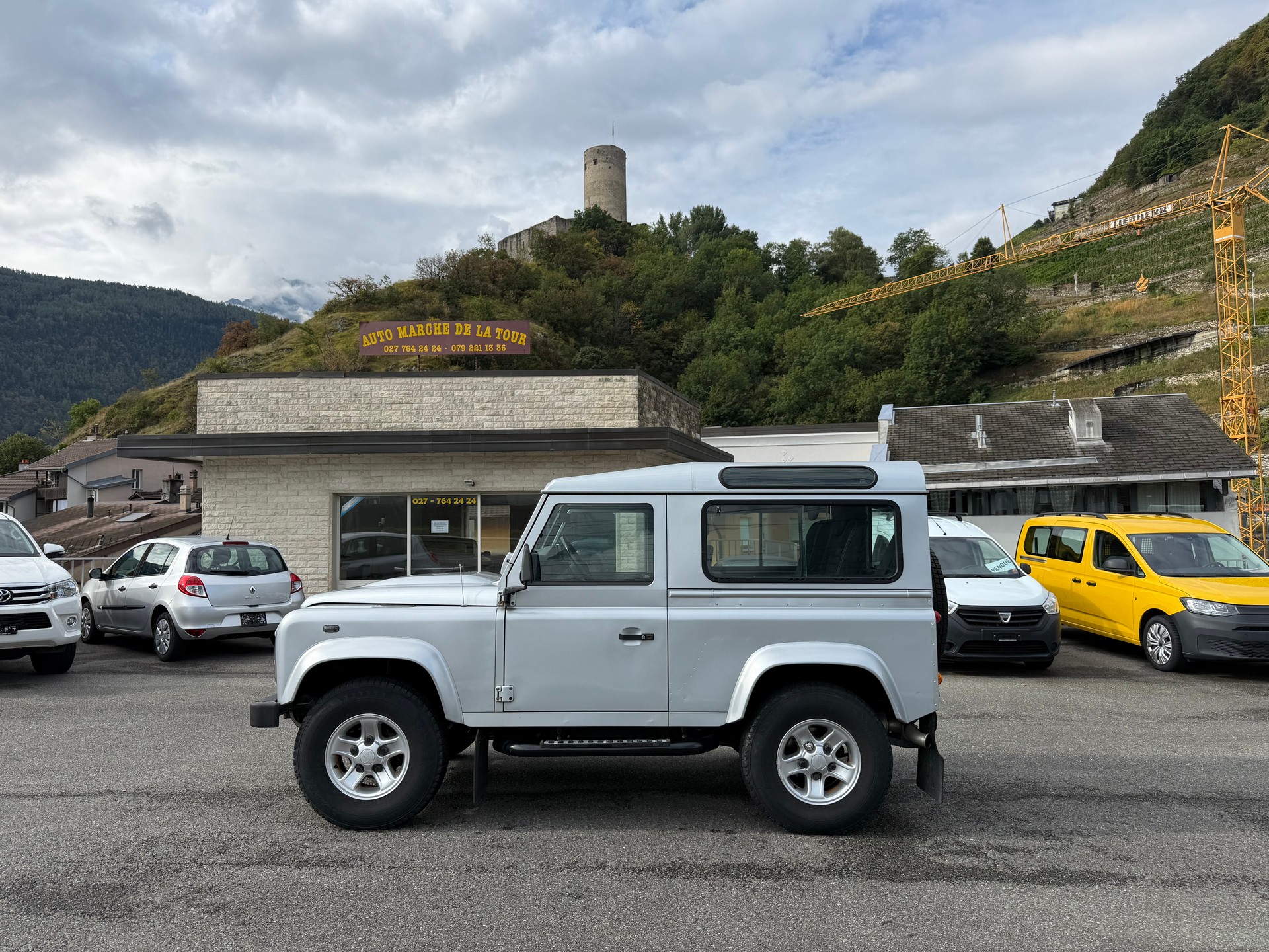 LAND ROVER Defender 90 SW 2.4Tdc