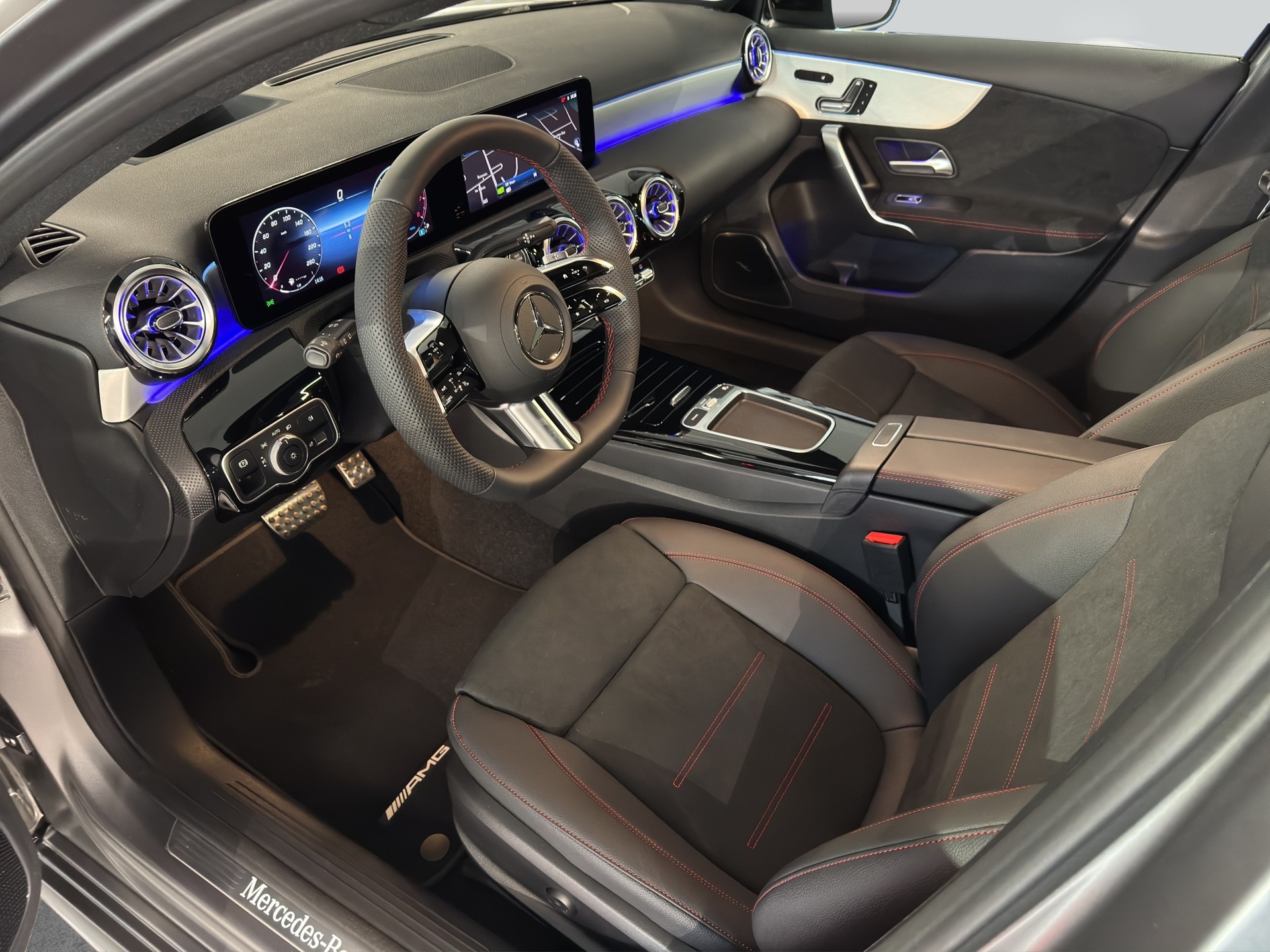 MERCEDES-BENZ A 220 4Matic 8G-DCT - 8