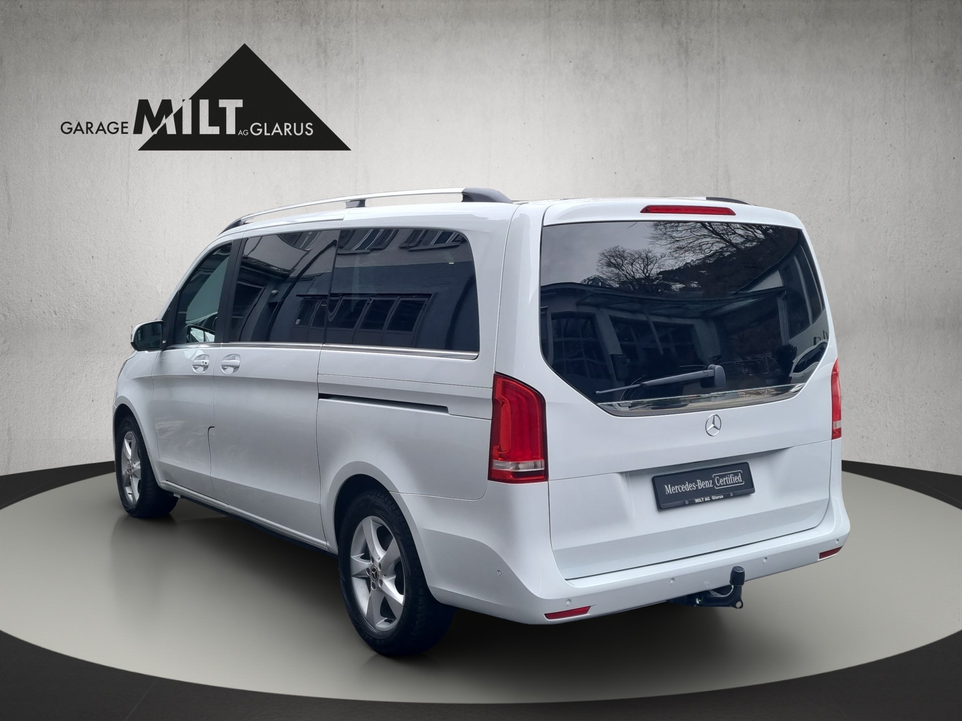 MERCEDES-BENZ V 300 d Swiss Ed. lang 4matic Van - 4