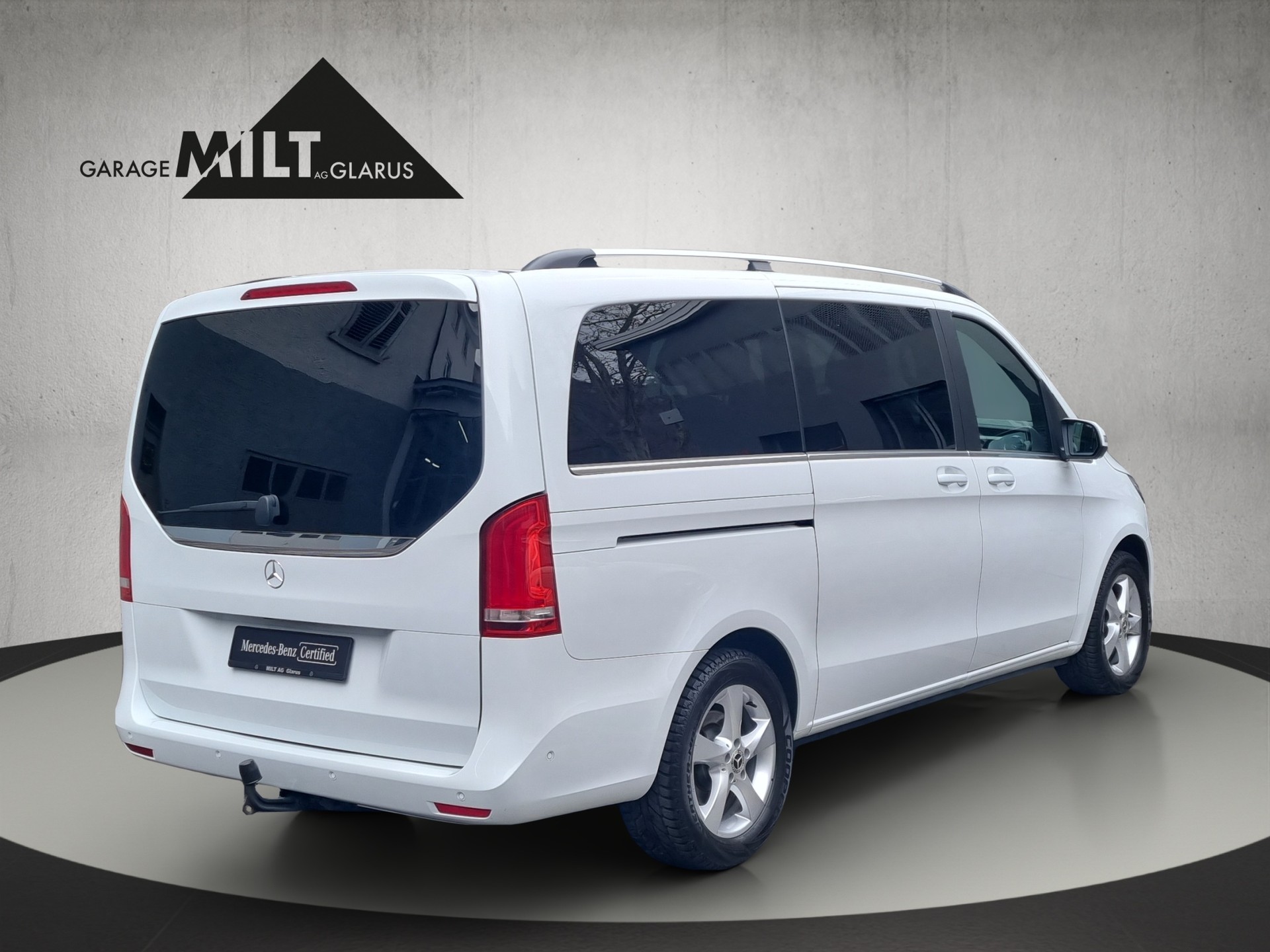 MERCEDES-BENZ V 300 d Swiss Ed. lang 4matic Van - 6