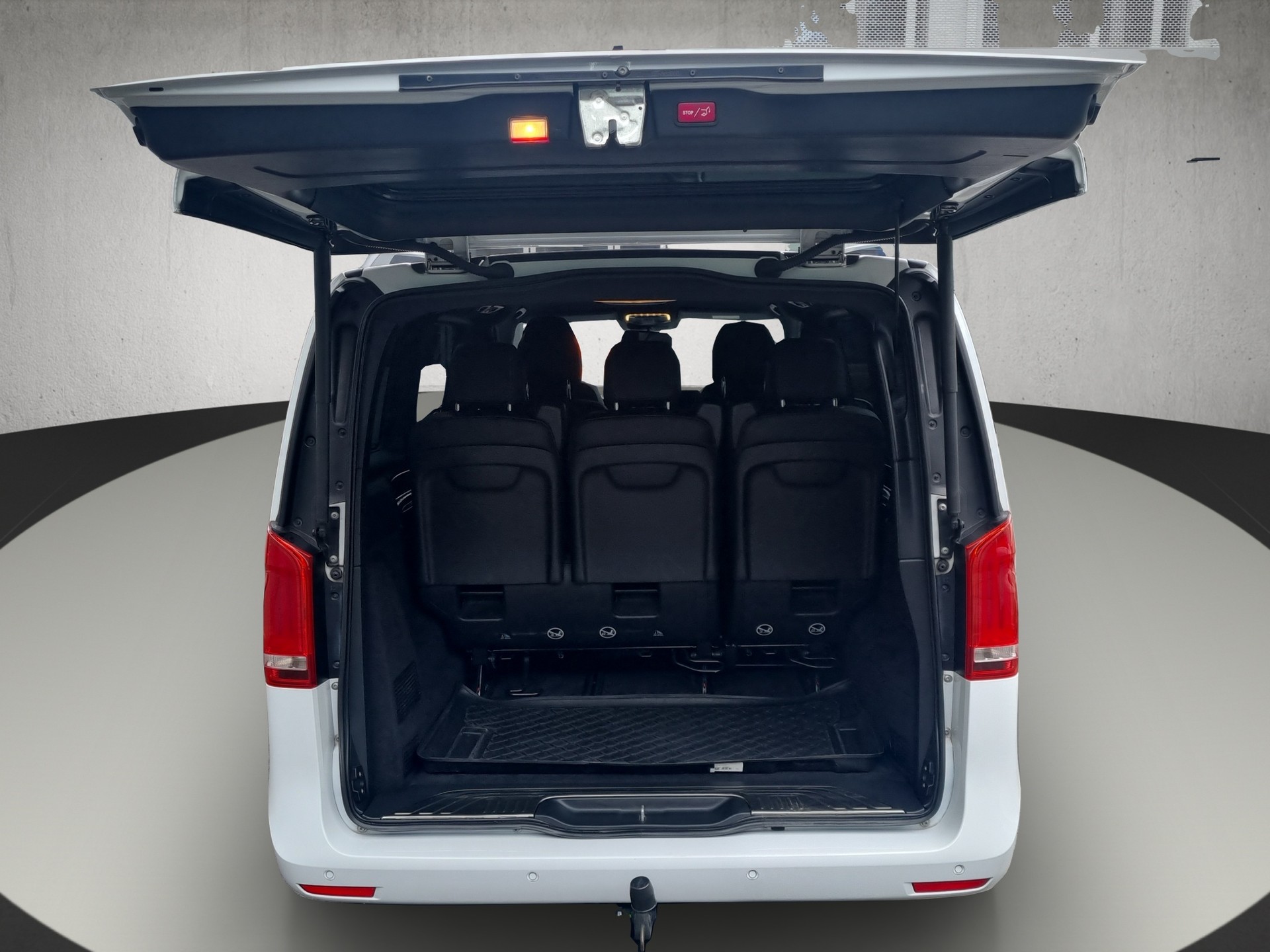 MERCEDES-BENZ V 300 d Swiss Ed. lang 4matic Van - 14